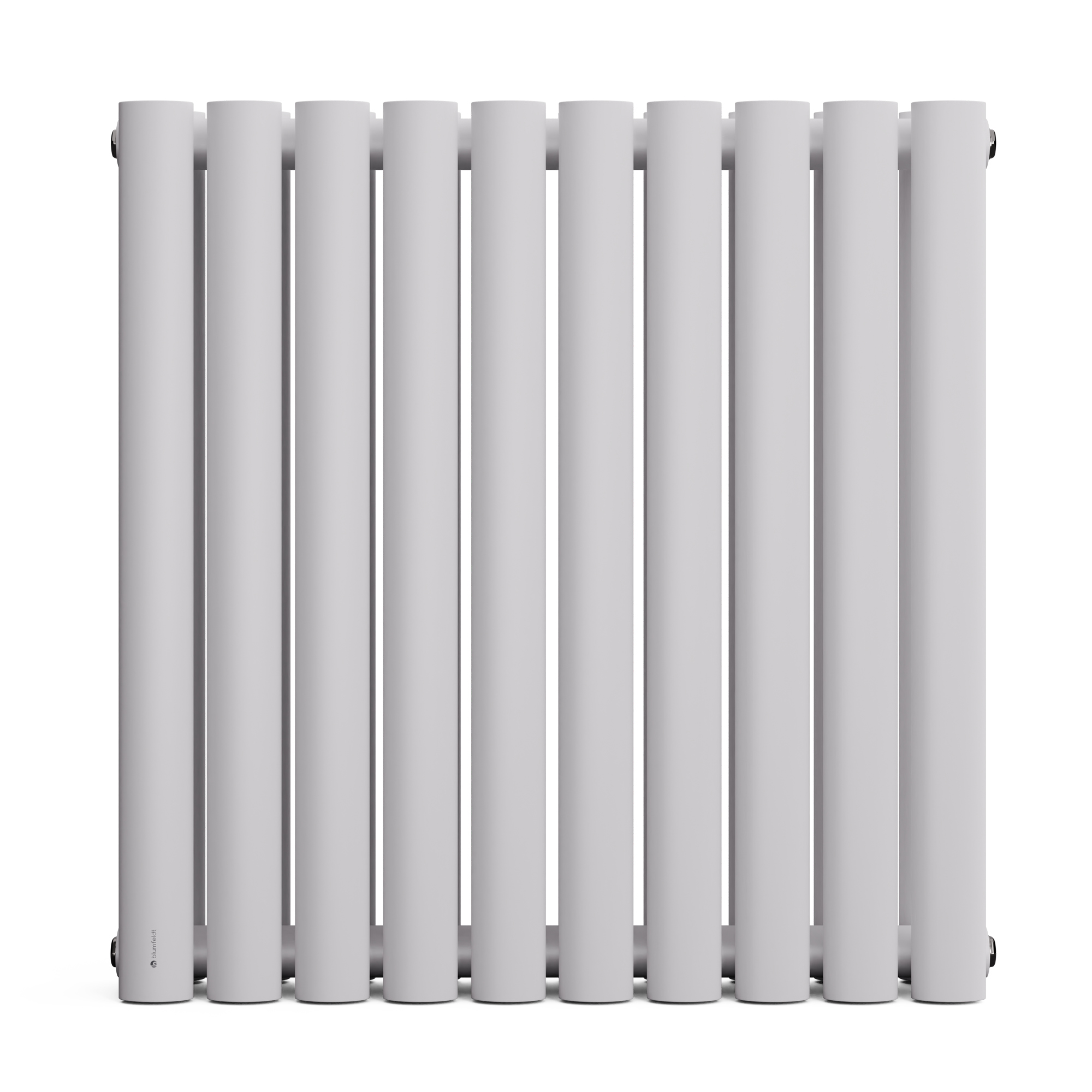 Radiador blanco con tubos verticales. El radiador está sobre un fondo blanco. Sin otros objetos.