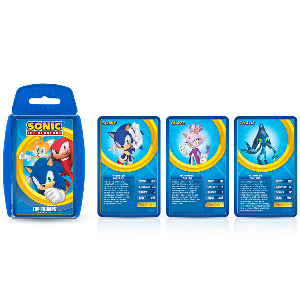 Top Trumps Kartenspiel mit Sonic-Charakteren. Die Karten zeigen Sonic, Blaze und Chaos mit Werten.