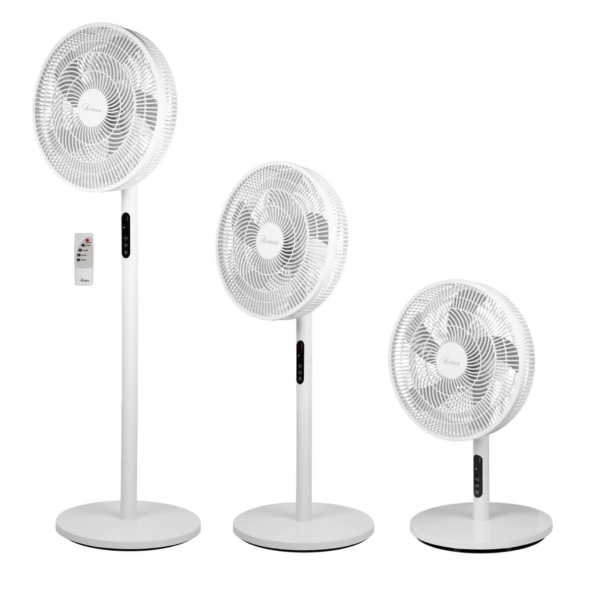 Trzy białe wentylatory o różnych wysokościach. Wysoki wentylator ma pilota.