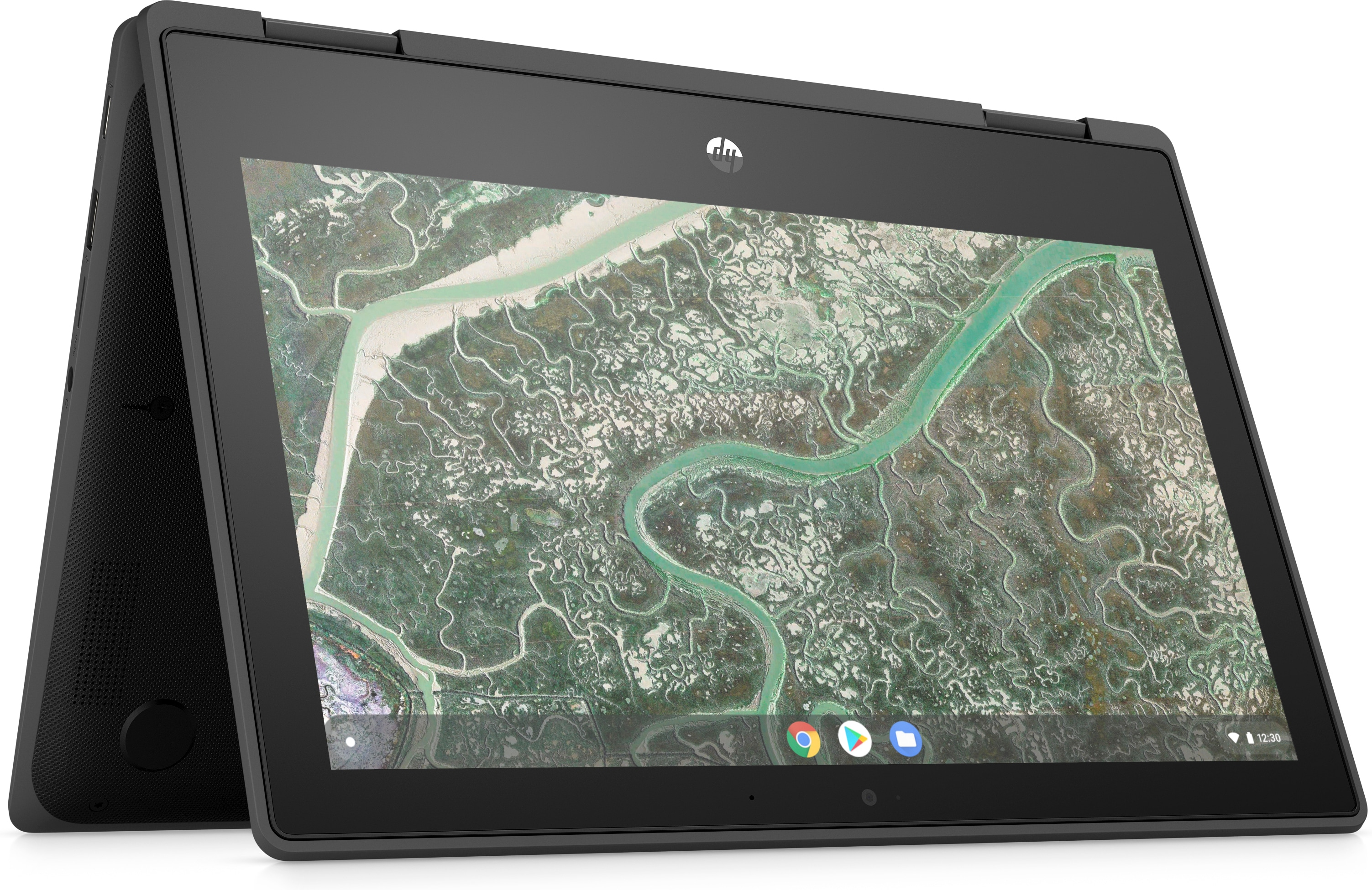 Portátil negro con un mapa en la pantalla.