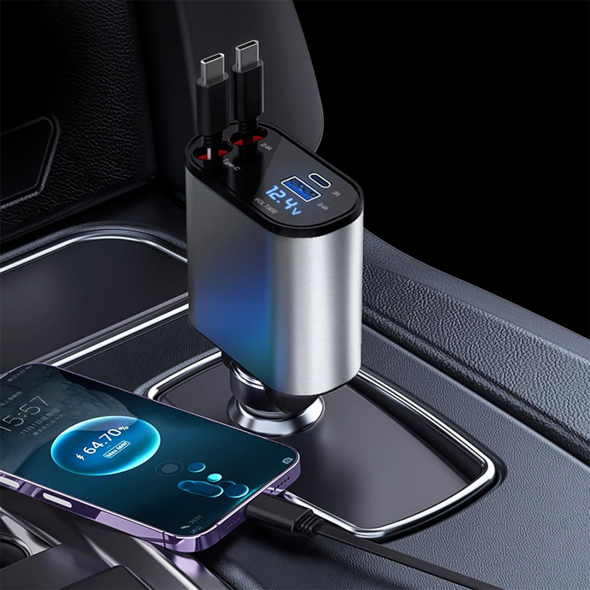 Autoladegerät mit zwei USB-Anschlüssen, Digitalanzeige und Telefon, das an das Ladegerät angeschlossen ist.