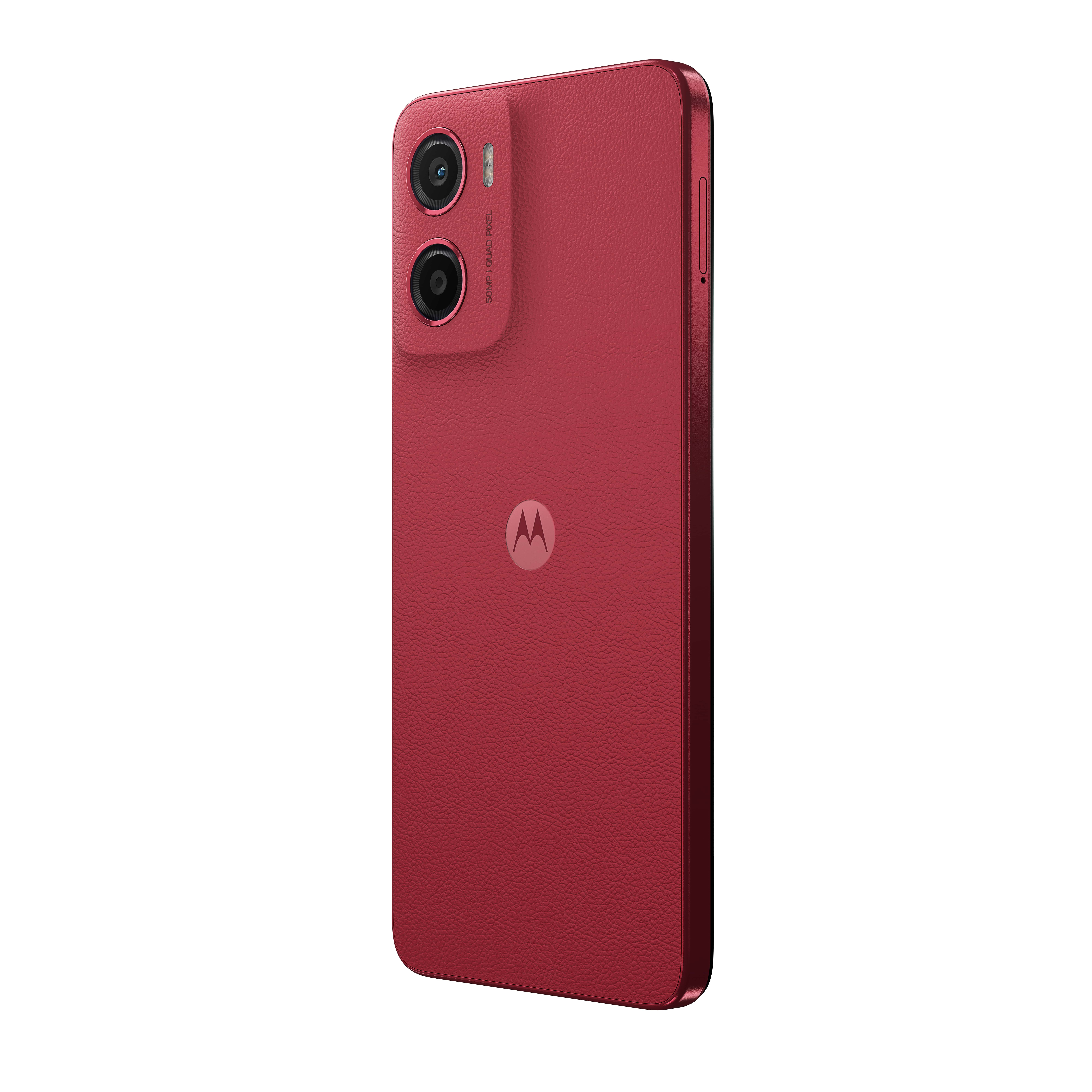 Rode Motorola telefoon met dubbele camera, getextureerde achterkant en zijknoppen op witte achtergrond.