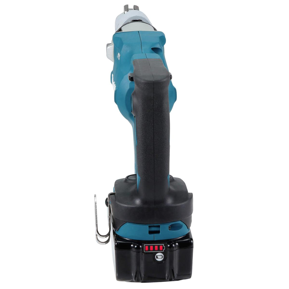 Un elettroutensile Makita turchese con impugnatura e batteria nere. La batteria ha indicatori.