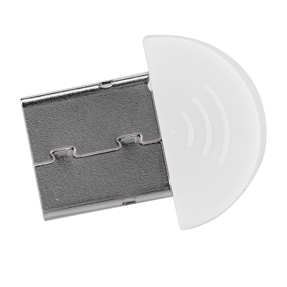 Ein USB-Mikrofon mit weißer, halbkreisförmiger Oberseite und silbernem USB-Anschluss.