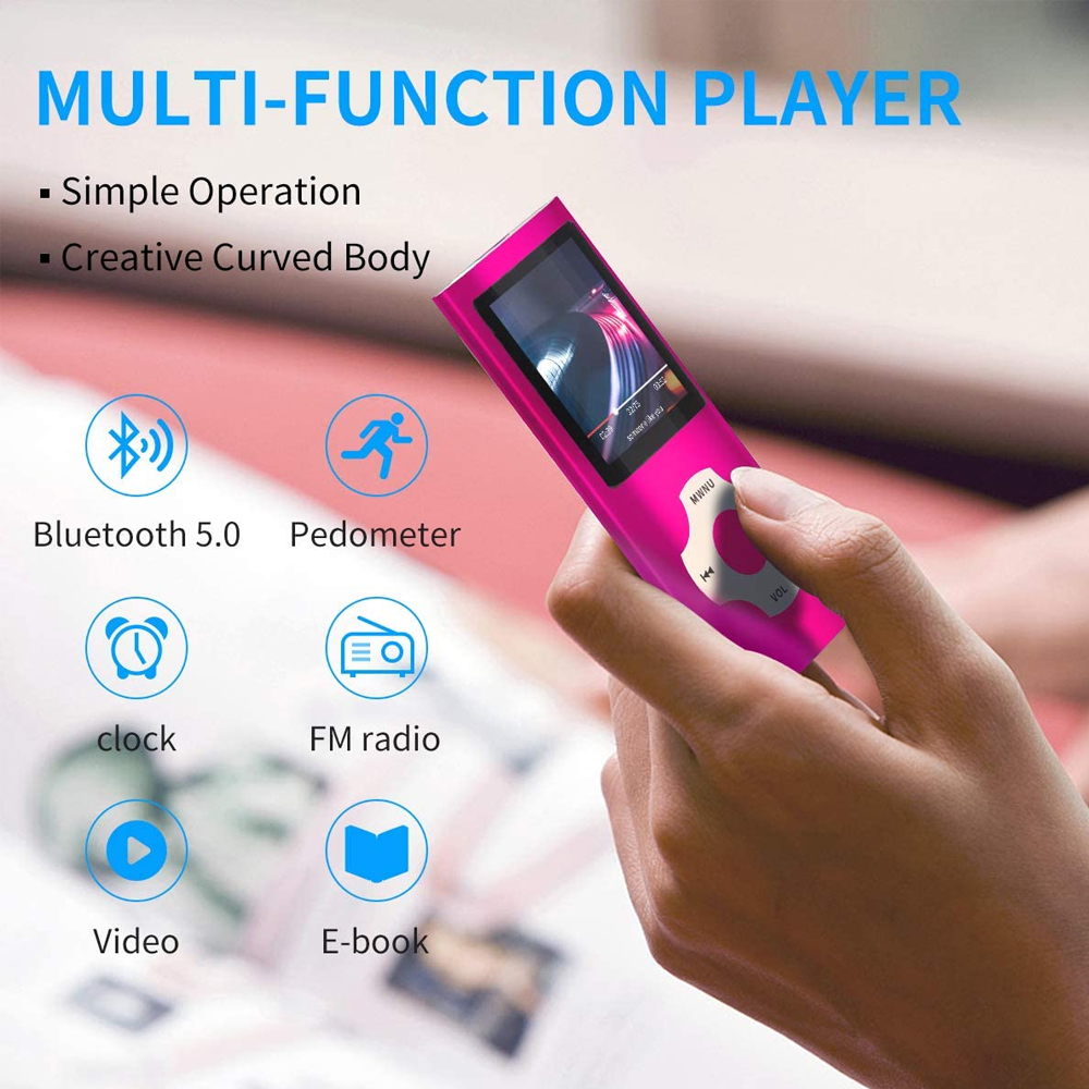 Rosa MP3-Player in der Hand gehalten. Symbole für Bluetooth, Schrittzähler, Uhr, Video, UKW-Radio und E-Book werden angezeigt.