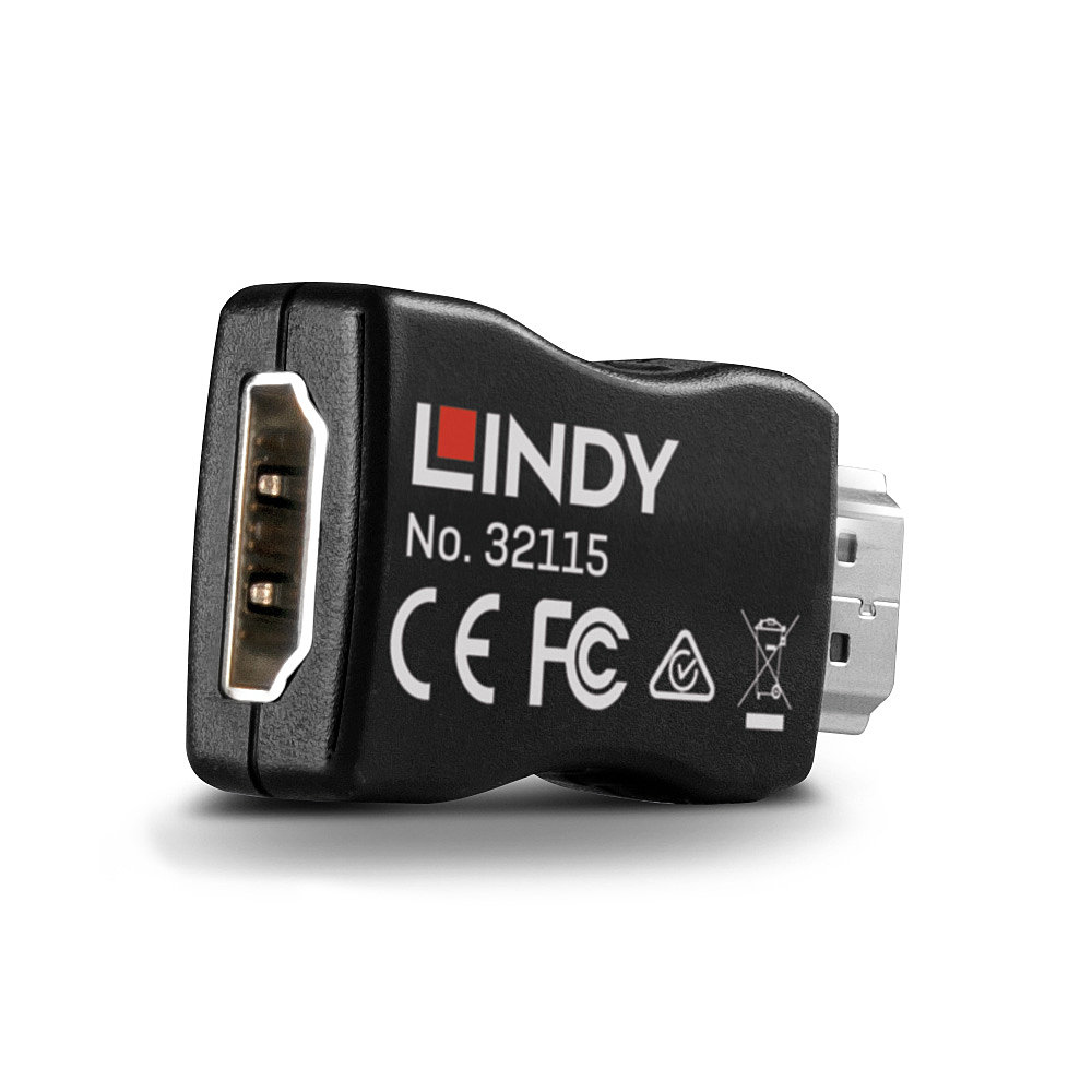 Adattatore HDMI nero con scritte 'LINDY' e 'CE FC' su sfondo bianco.