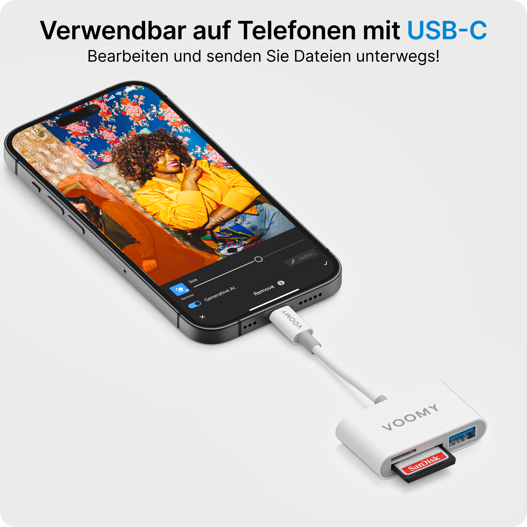 Smartfon podłączony do białej adaptera VOOMY z włożoną kartą SD Sandisk.