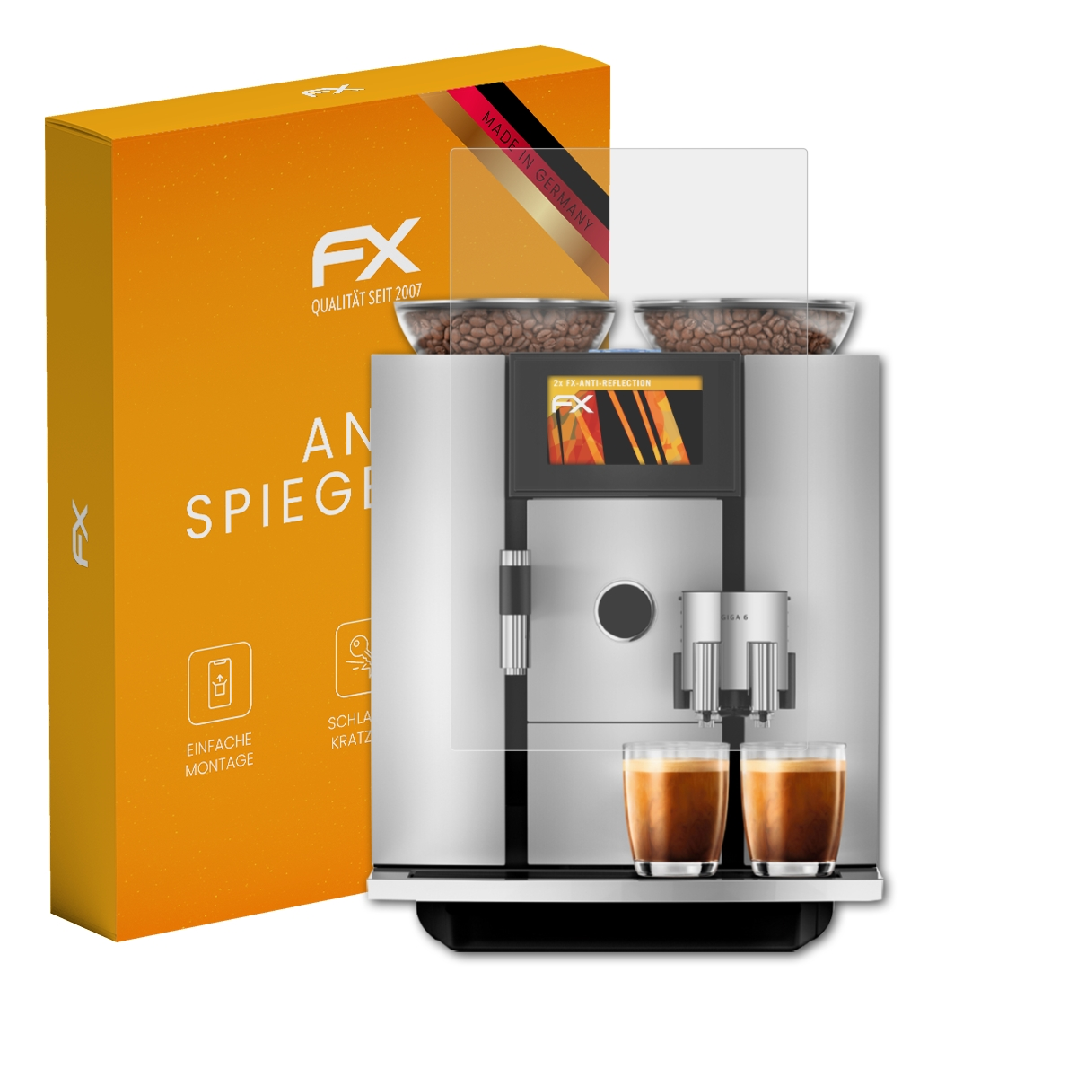 Kaffeemaschine mit Displayschutz und zwei Tassen. Daneben eine orangefarbene Box mit Text und Logos.