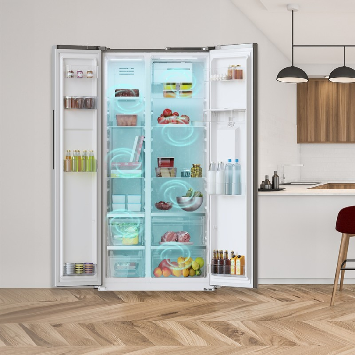 Nevera abierta con alimentos. Contenido: verduras, frutas, bebidas y recipientes. Fondo de cocina.