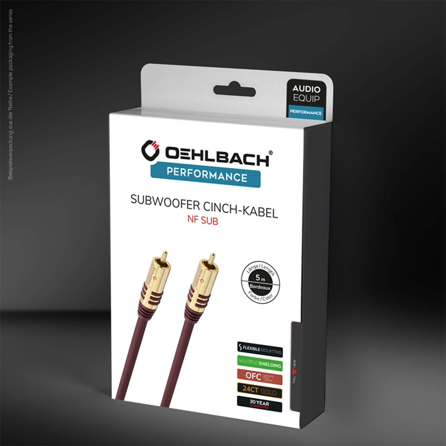 Eine Produktbox mit der Aufschrift 'Oehlbach Performance', mit einem Kabel und goldenen Steckern, auf dunklem Hintergrund.