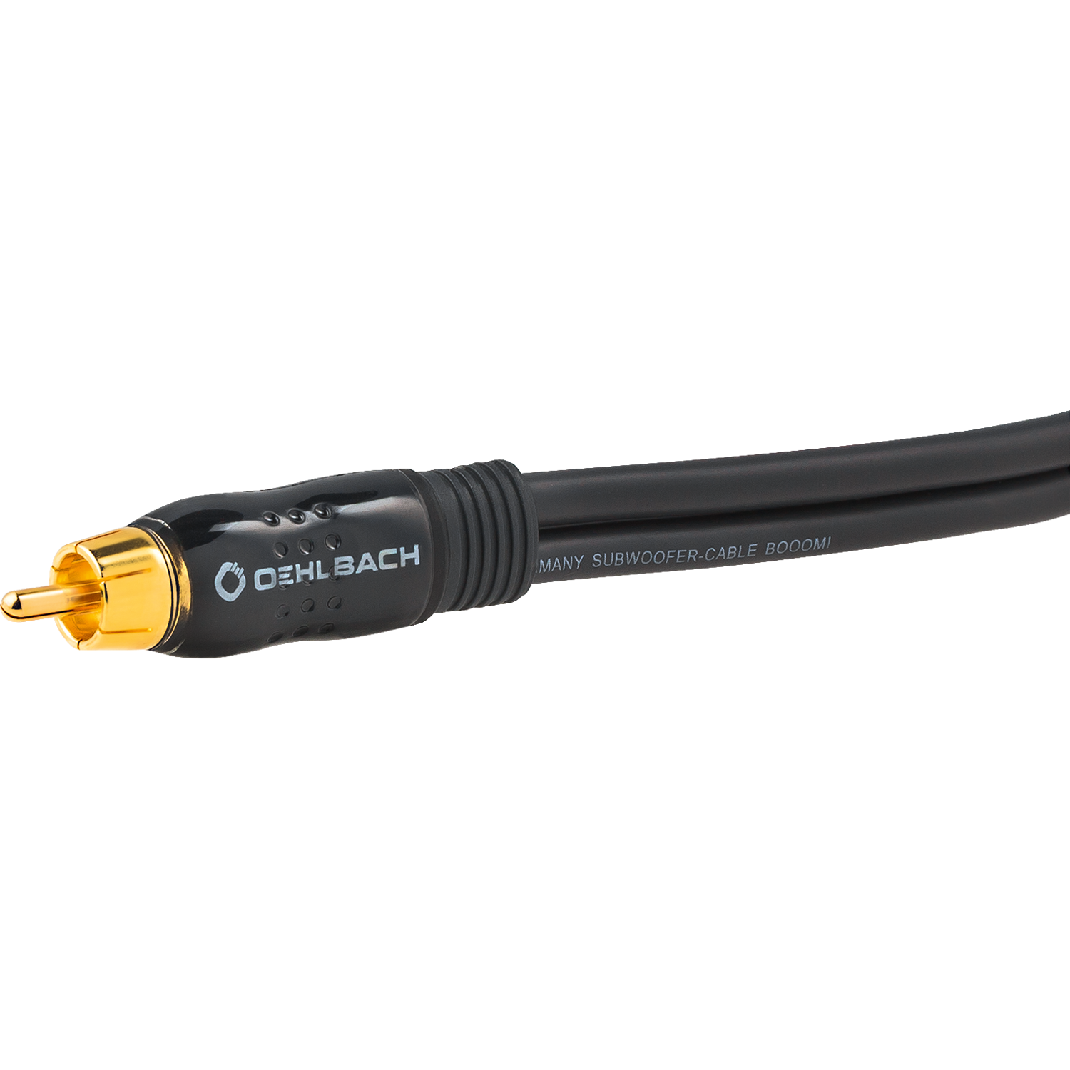Ein schwarzes Subwoofer-Kabel mit goldenen Steckern und dem Oehlbach-Logo. Schwarzer Hintergrund.