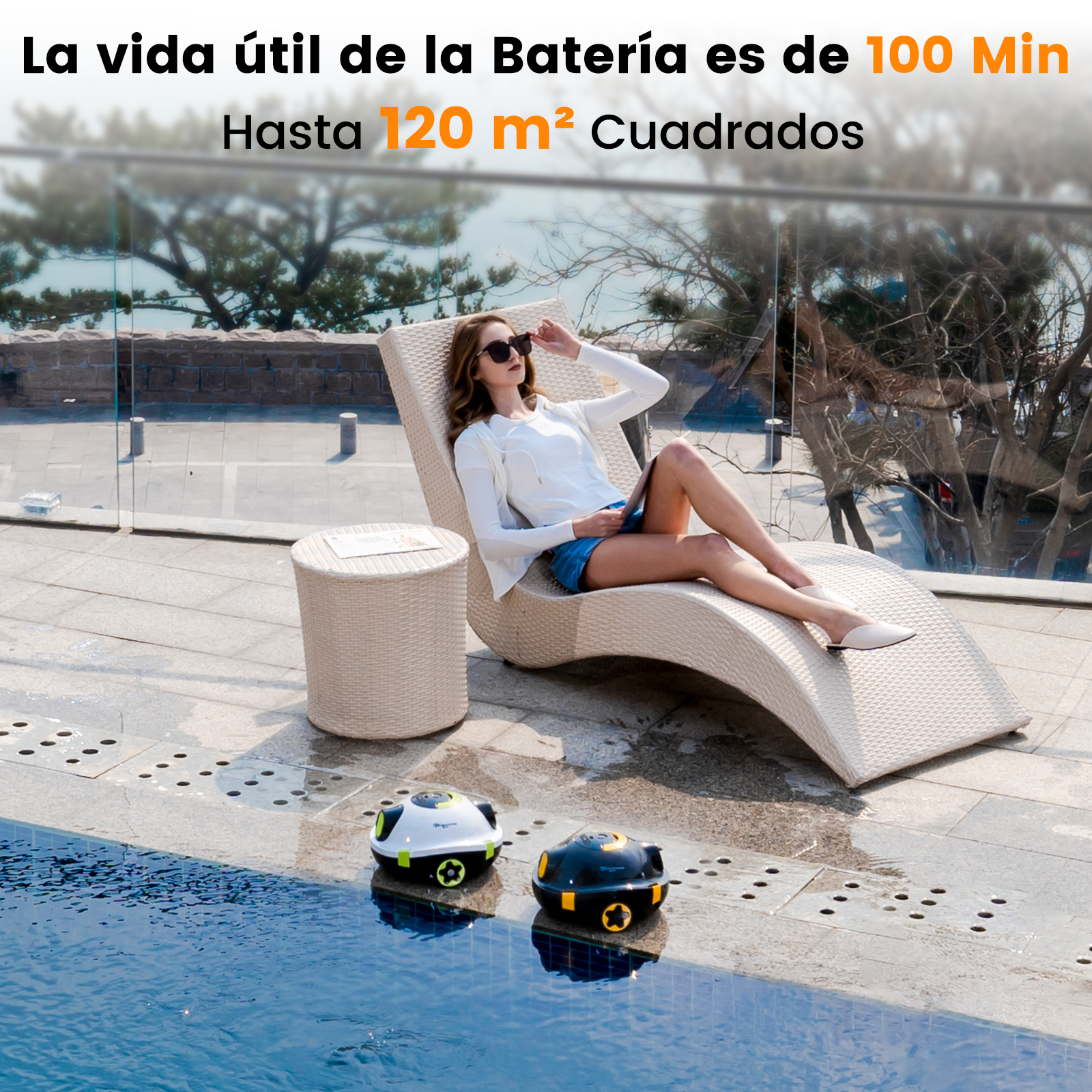 Mujer en tumbona, dos robots cerca de piscina. Texto: Duración batería 100 min, hasta 120 m².