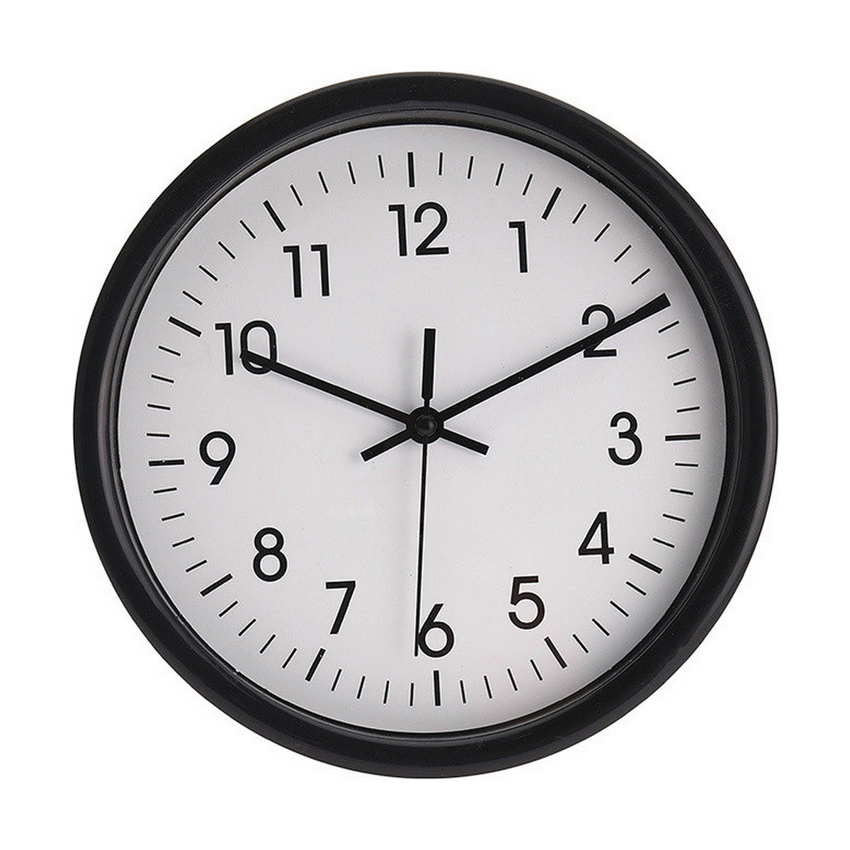 Runde Uhr mit schwarzem Rahmen und weißem Zifferblatt, schwarzen Zeigern und Zahlen. Zeit: 1:10.