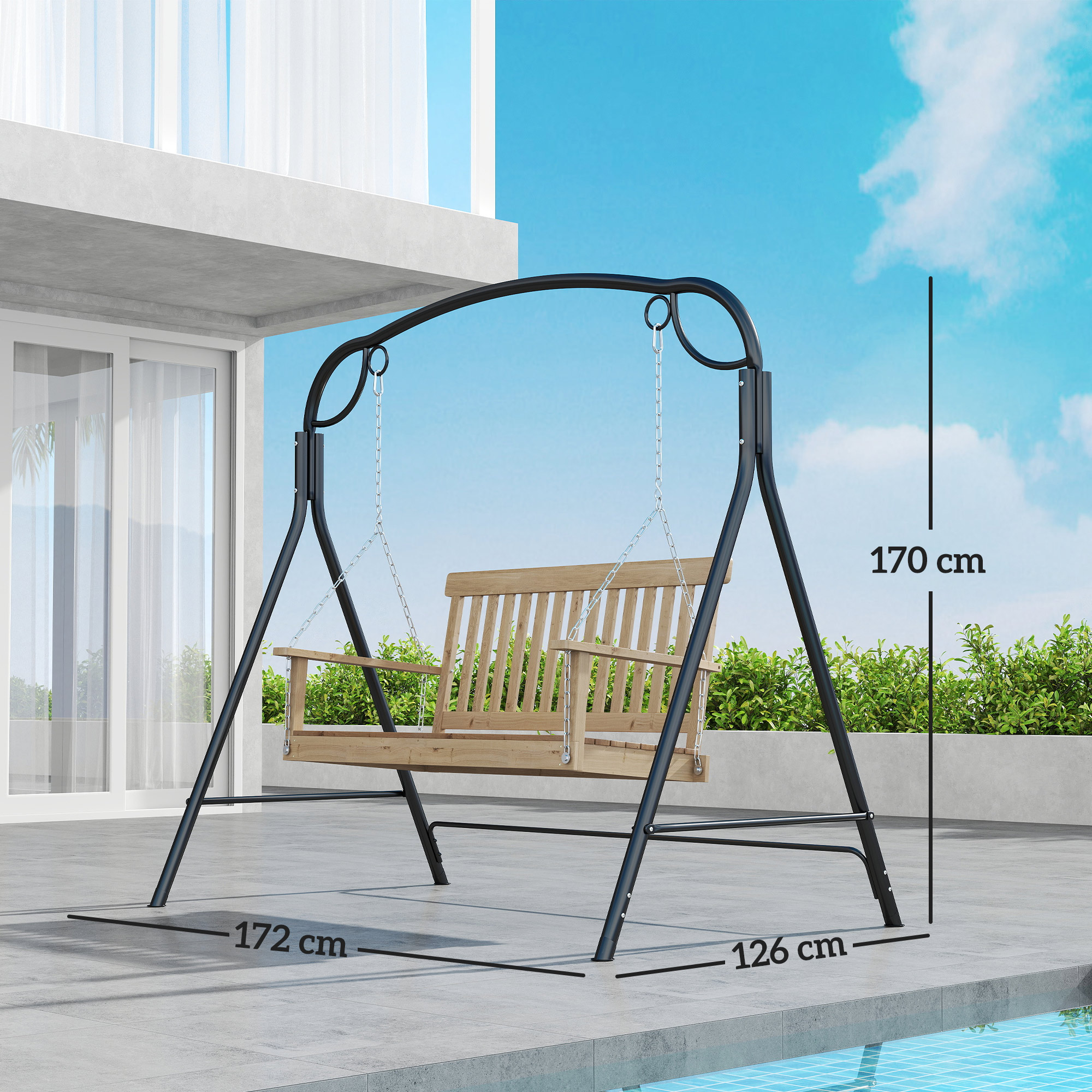 Un columpio de metal negro con asiento de madera está situado en un patio con dimensiones marcadas.