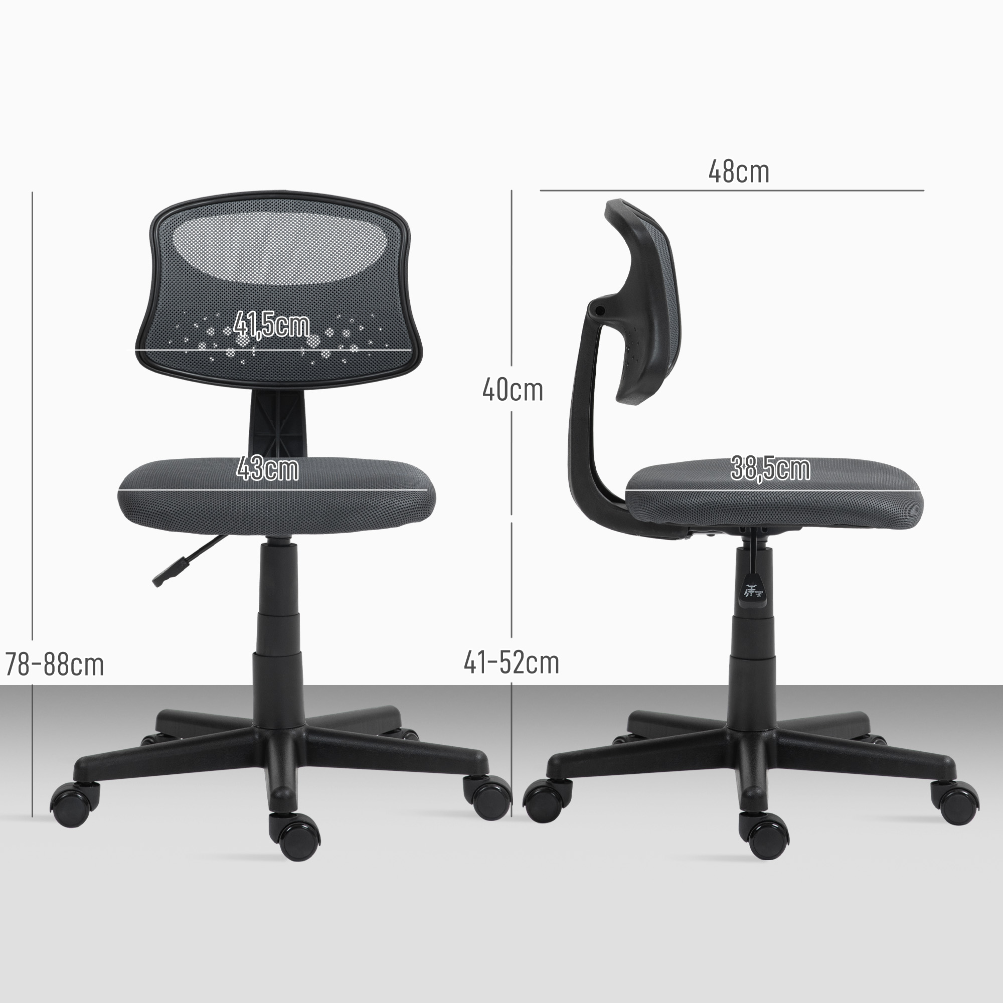 Dimensiones de una silla de oficina gris y negra. Se muestran las medidas de altura y ancho.