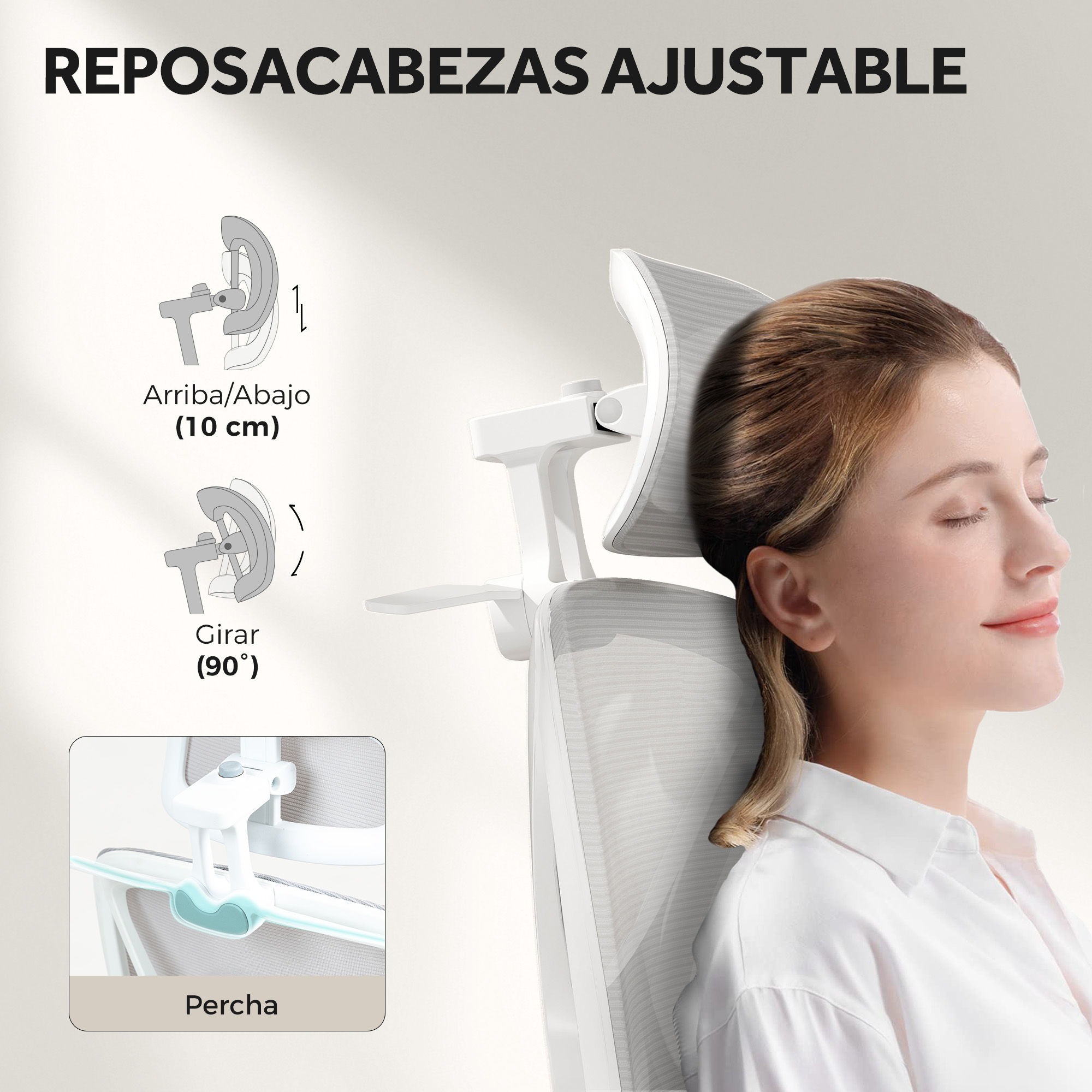 Mujer demostrando el reposacabezas ajustable de una silla de oficina blanca.