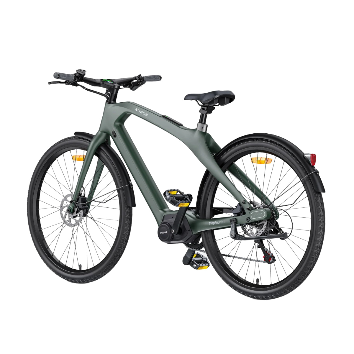 Bicicleta eléctrica verde sobre fondo blanco. Tiene neumáticos negros y un asiento negro.