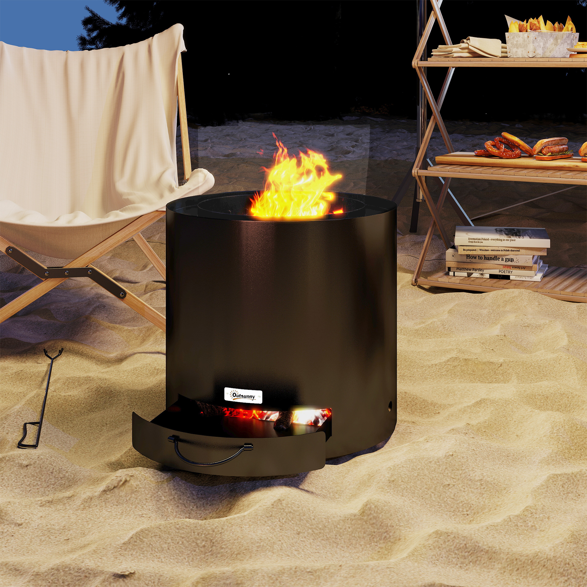 Hogar de fuego al aire libre en una playa de arena por la noche con una silla y un estante al fondo.