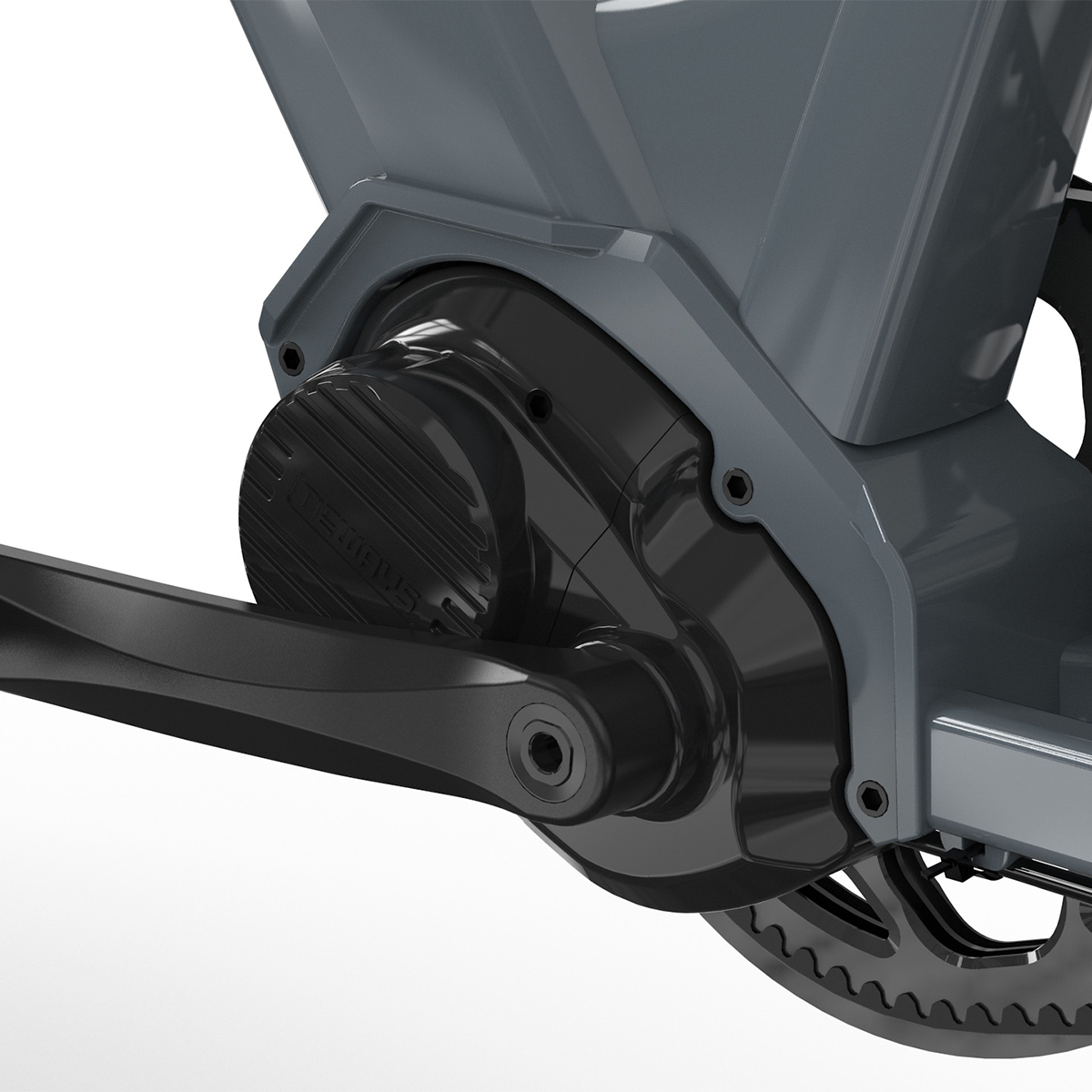 Zbliżenie szarego silnika roweru elektrycznego i jego komponentów.