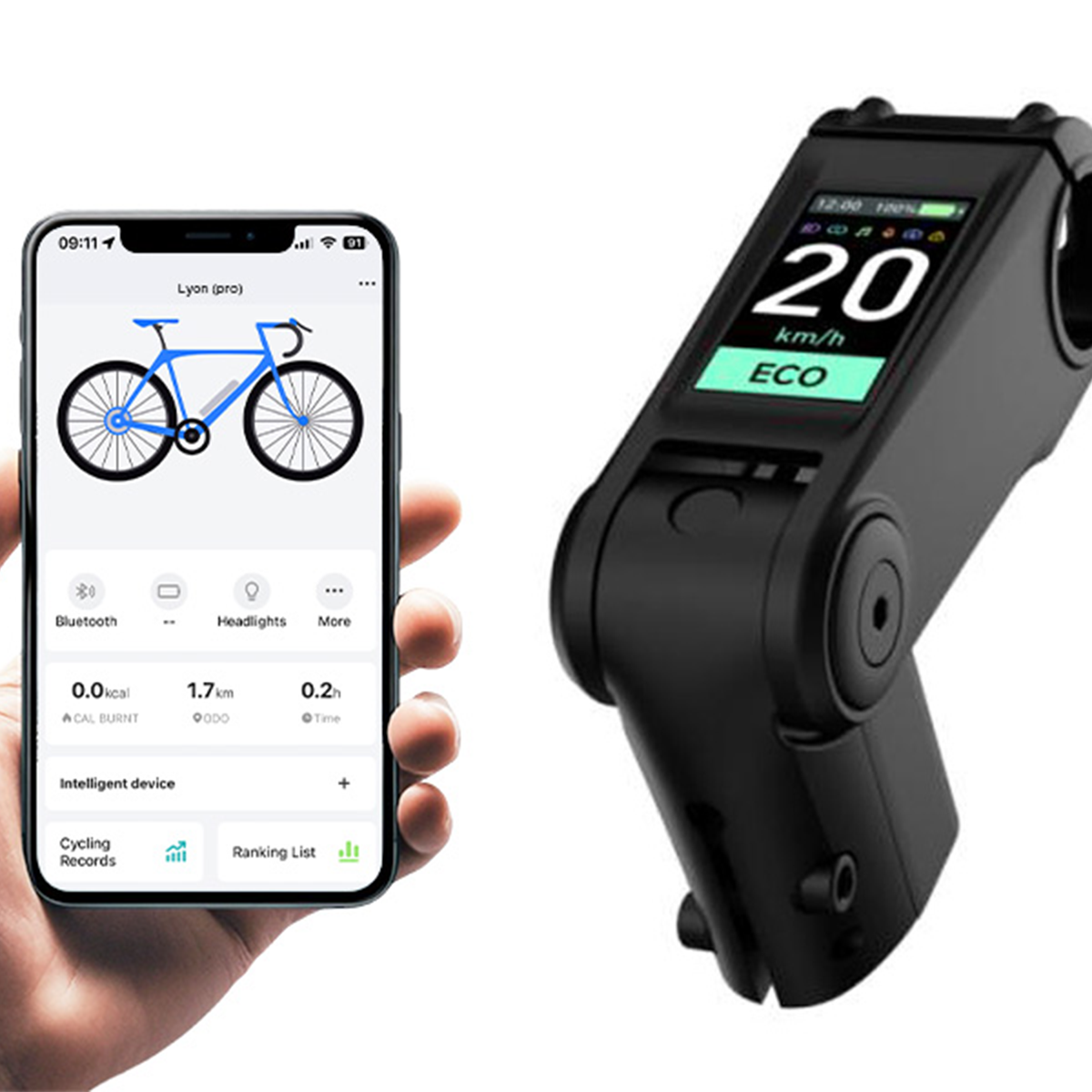 Dłoń trzymająca smartfon z aplikacją rowerową. Wyświetlane są rower i statystyki. Po prawej komputer rowerowy.