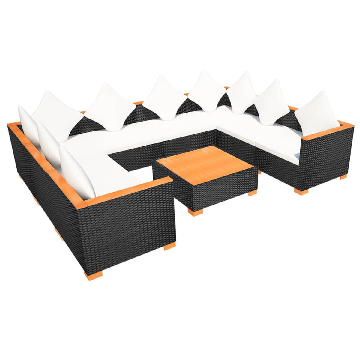 Geflochtenes Gartenmöbel-Set mit einem L-förmigen Sofa, einem Couchtisch und weißen Kissen.