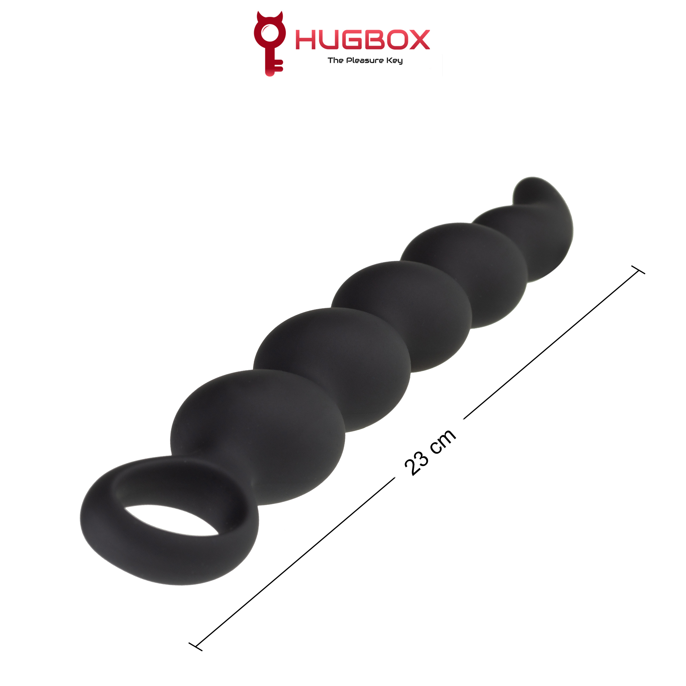 Juguete anal negro con cuentas con anillo sobre fondo blanco. Las dimensiones son 23 cm.