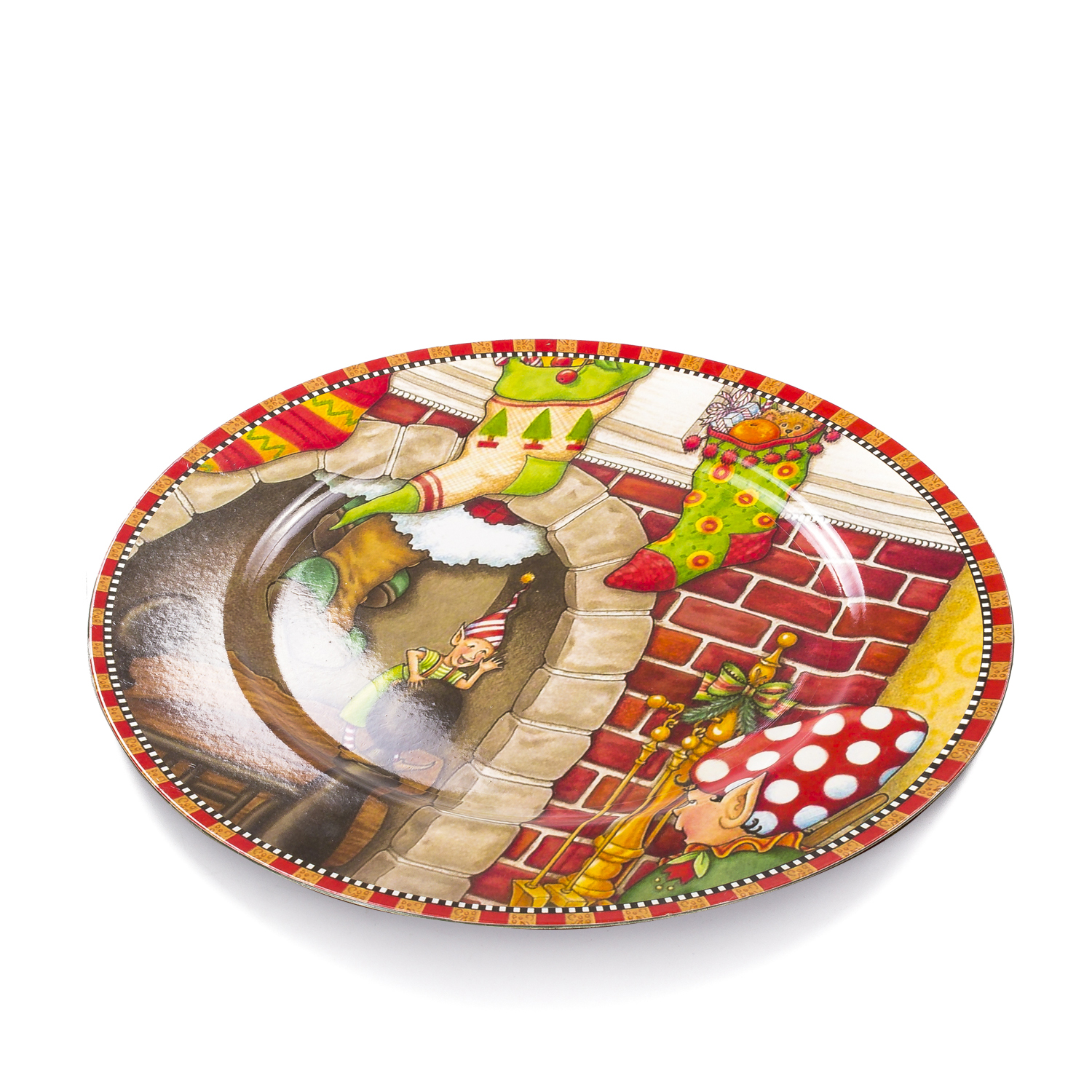 Piatto con scena natalizia. Elfi, calze e camino sono raffigurati con colori vivaci e un design dettagliato.