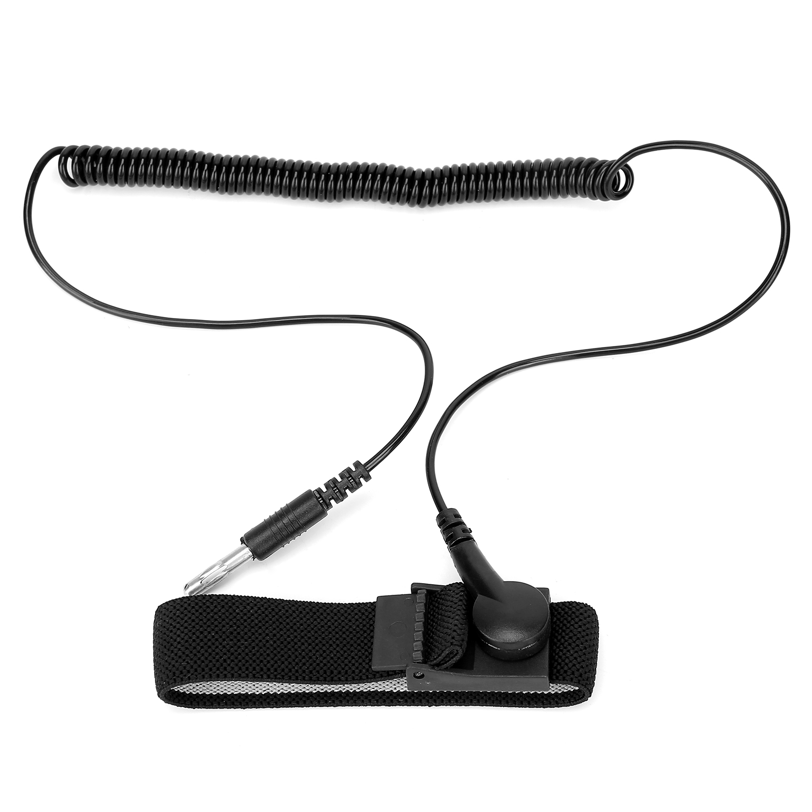 Schwarzes antistatisches Armband mit Spiraldraht und Stecker. Mit Armband, Stecker und weißem Hintergrund.