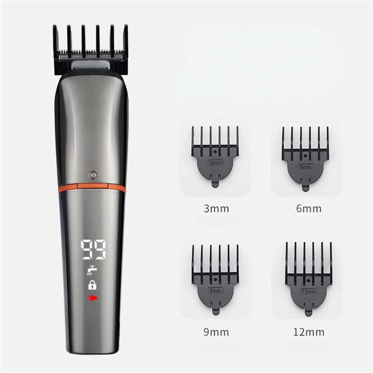 Ein silberner und schwarzer Haarschneider mit vier Kammaufsätzen mit 3 mm, 6 mm, 9 mm und 12 mm. Der Trimmer hat ein Digitaldisplay.
