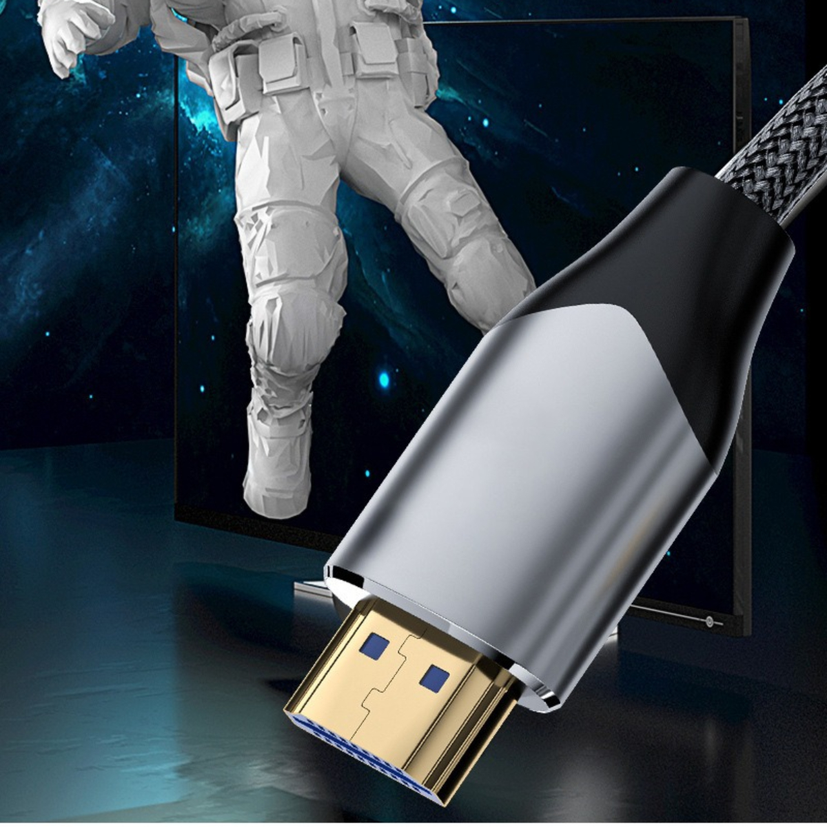 HDMI-Kabel mit goldfarbenem Stecker. Astronaut auf Fernsehbildschirm im Hintergrund. Kabel ist silber und schwarz. Weltraum-Hintergrund.