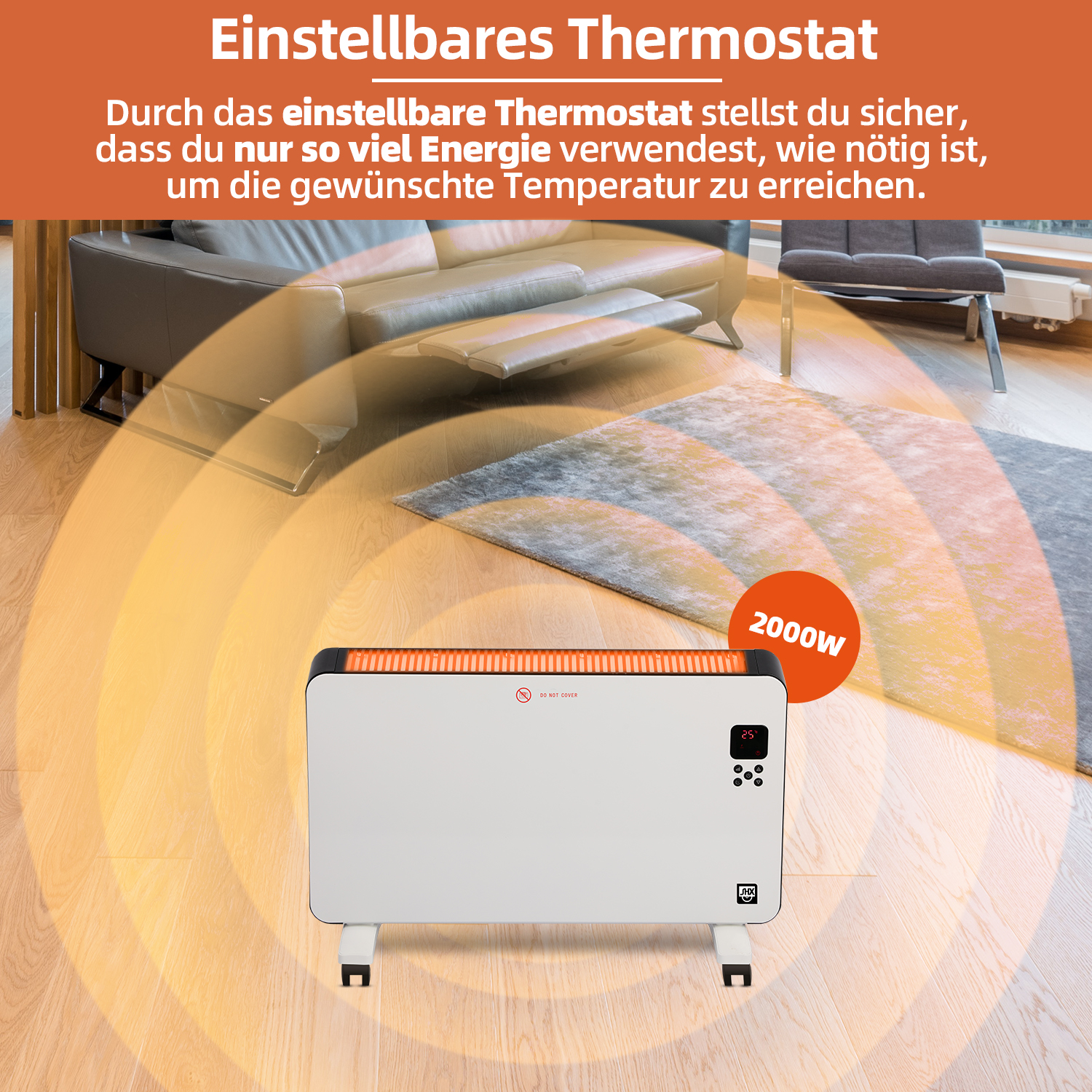 Weißer Heizlüfter mit orangefarbener Oberseite, zeigt 25 Grad. In einem Raum mit Sofa, Teppich und Stuhl. Text: 'Einstellbares Thermostat'.