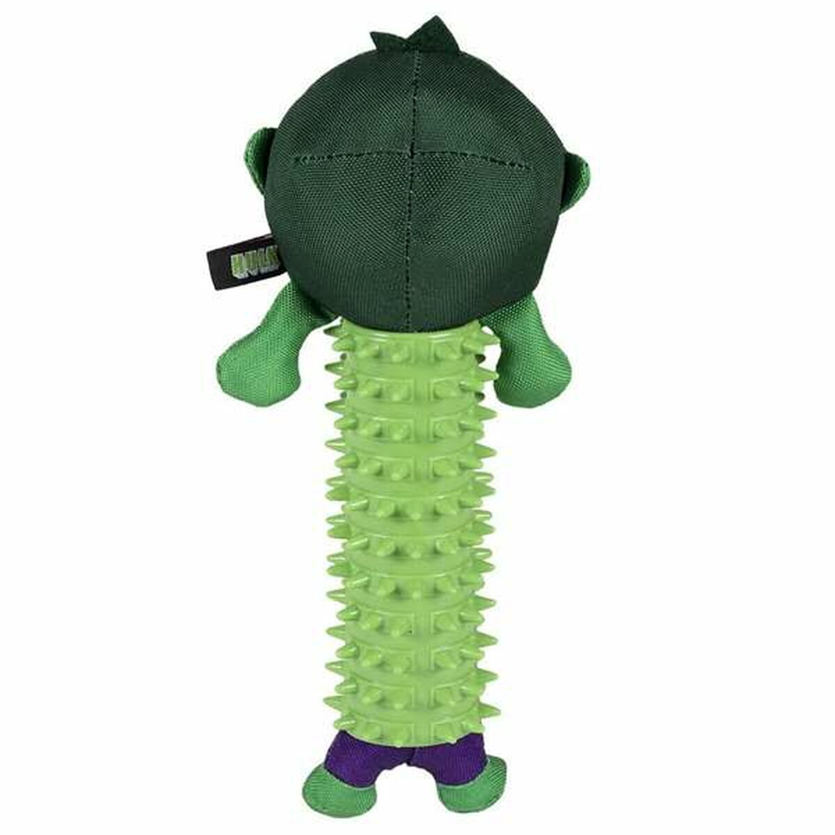 Giocattolo per cani Hulk, vista posteriore. Testa verde, un corpo verde spinato e pantaloncini viola. Il logo Marvel è visibile.