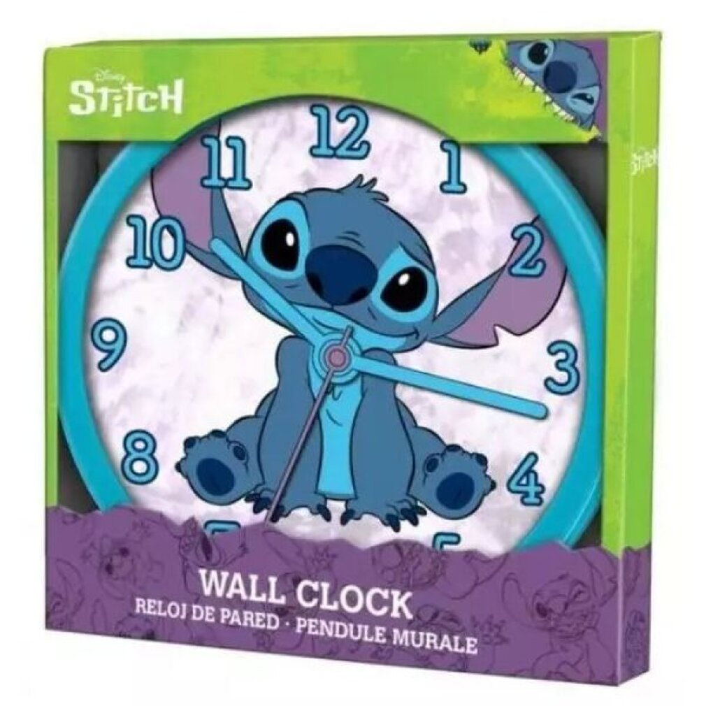 Eine Stitch-Uhr in einer grünen Box mit blauem Rahmen. Die Uhr zeigt die Zeit.
