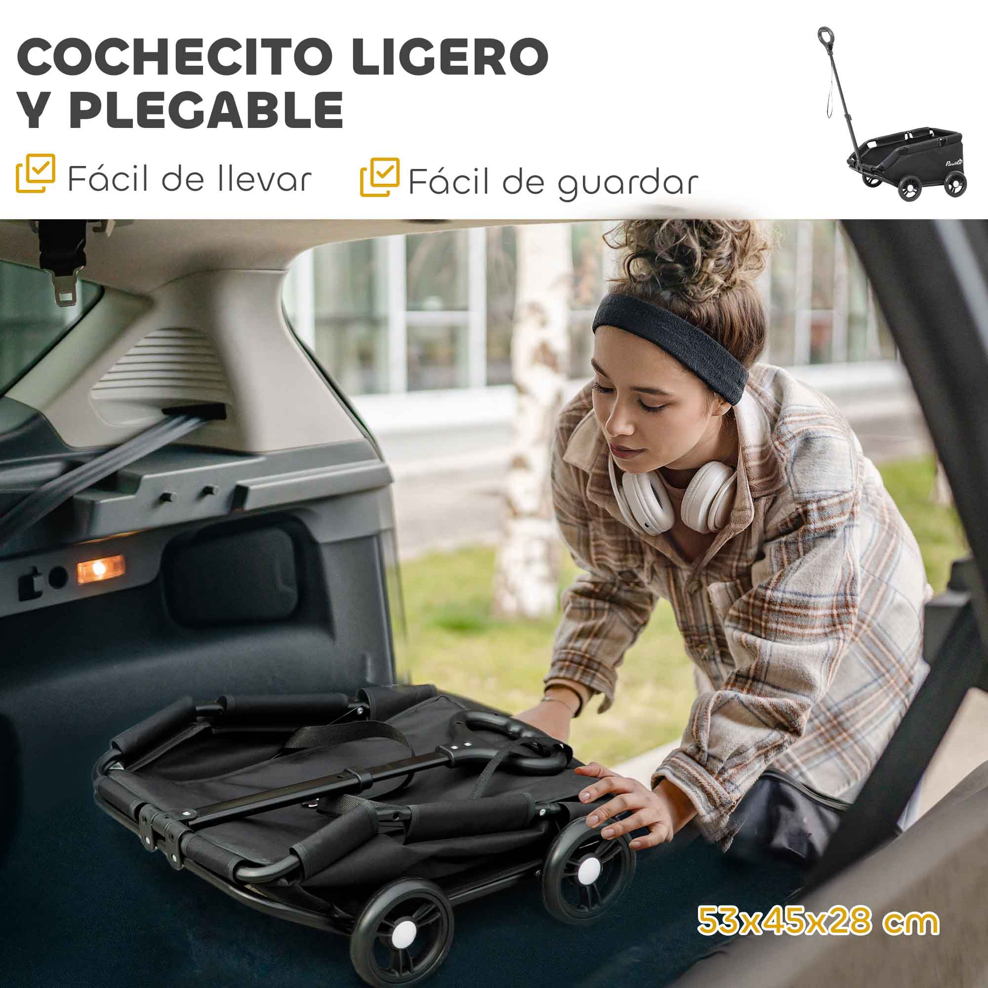 Una mujer mete un cochecito negro plegado para mascotas en un coche. Se proporcionan las dimensiones.