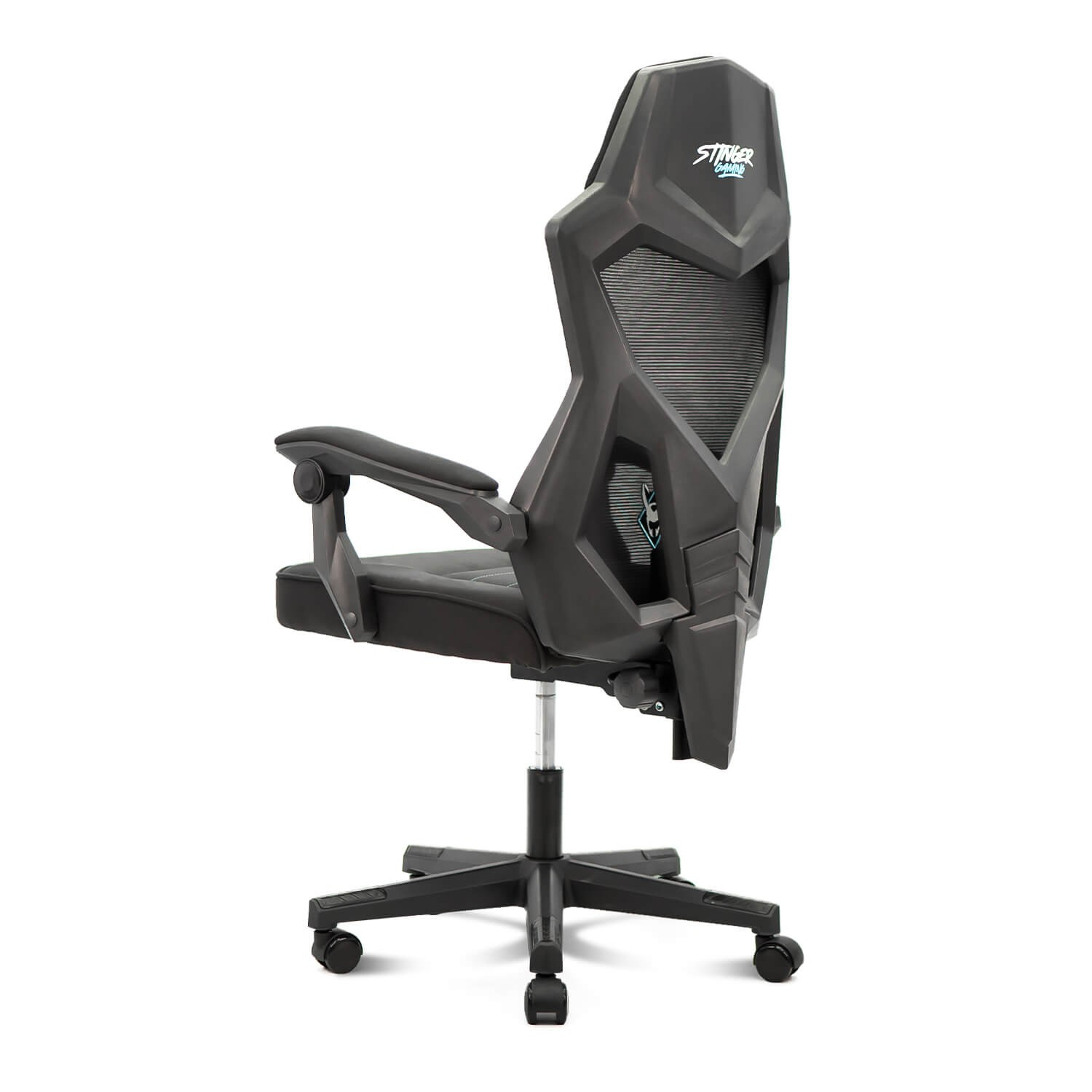 Silla gaming negra vista lateral. El respaldo tiene un diseño de malla.