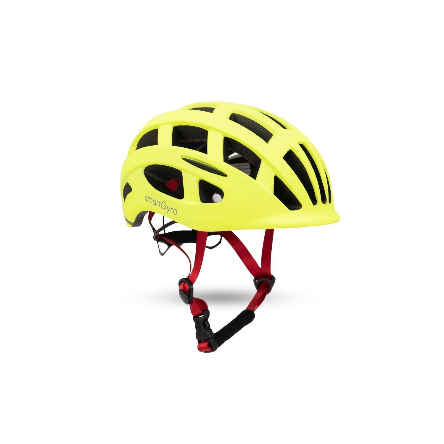 Un casco de bicicleta amarillo con ventilaciones negras y correas rojas, aislado sobre un fondo blanco, vista lateral.