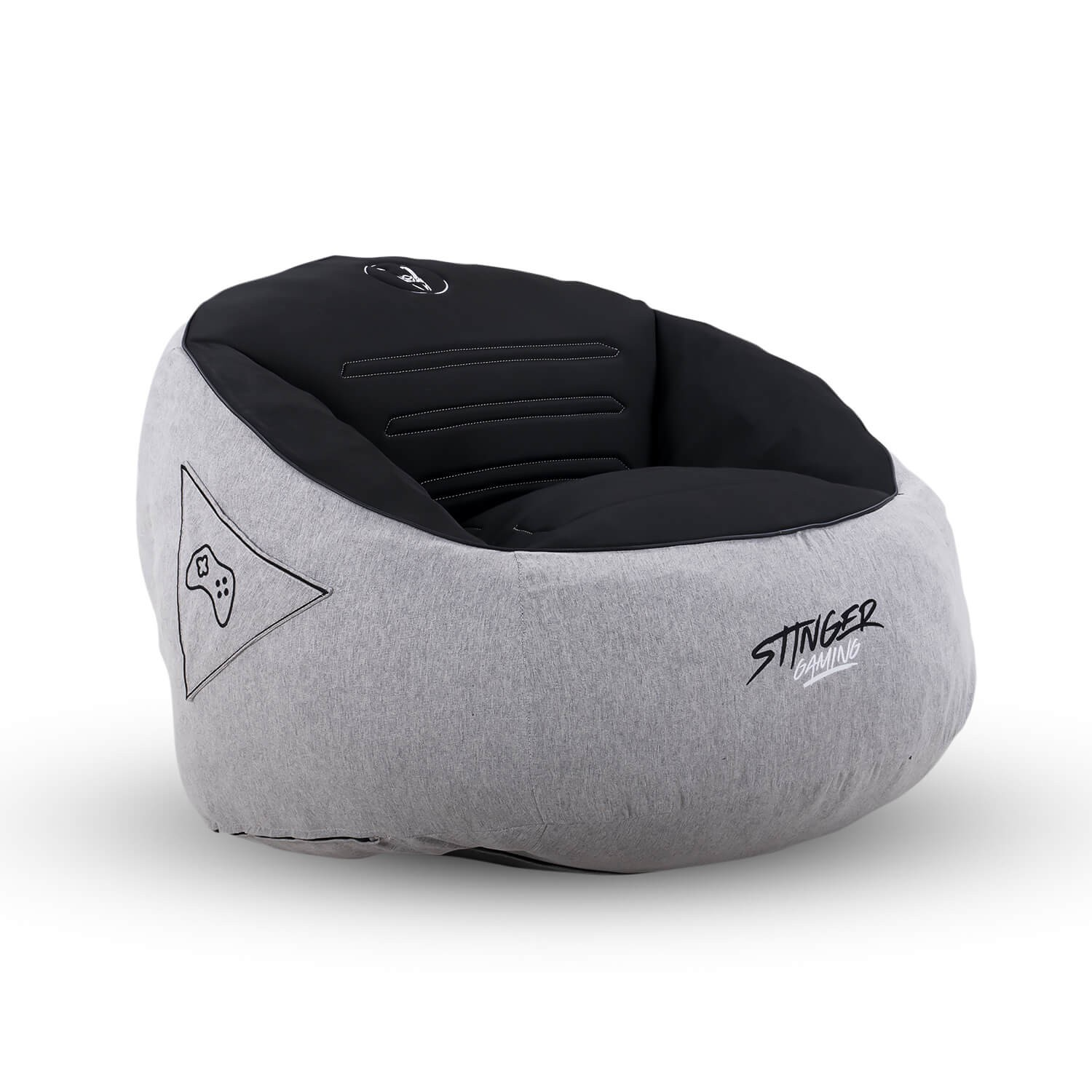 Un puf gris con parte superior negra y un logo de juego blanco. La marca 'STINGER GAMING' es visible.