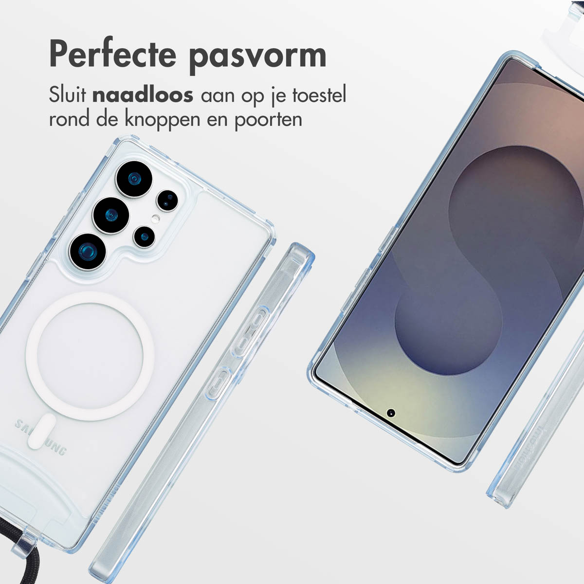 Un téléphone et son étui sont montrés. Le texte dit 'Ajustement parfait', 'S'adapte parfaitement à votre appareil'.
