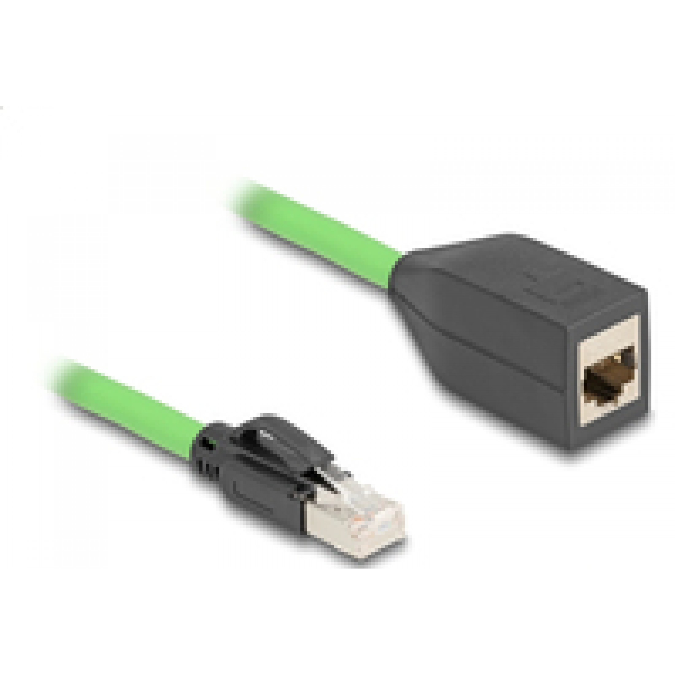 Un cavo Ethernet con una guaina verde e un connettore su ciascuna estremità e un adattatore nero.