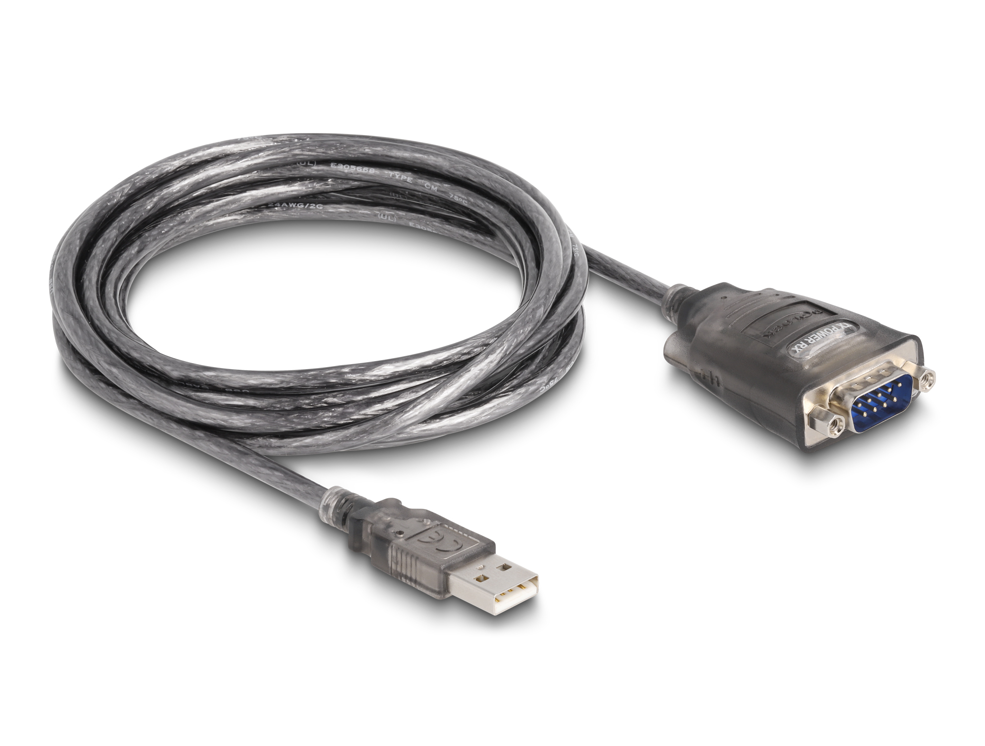 Cavo da USB a seriale grigio arrotolato con connettori a ciascuna estremità. Lo sfondo è bianco.