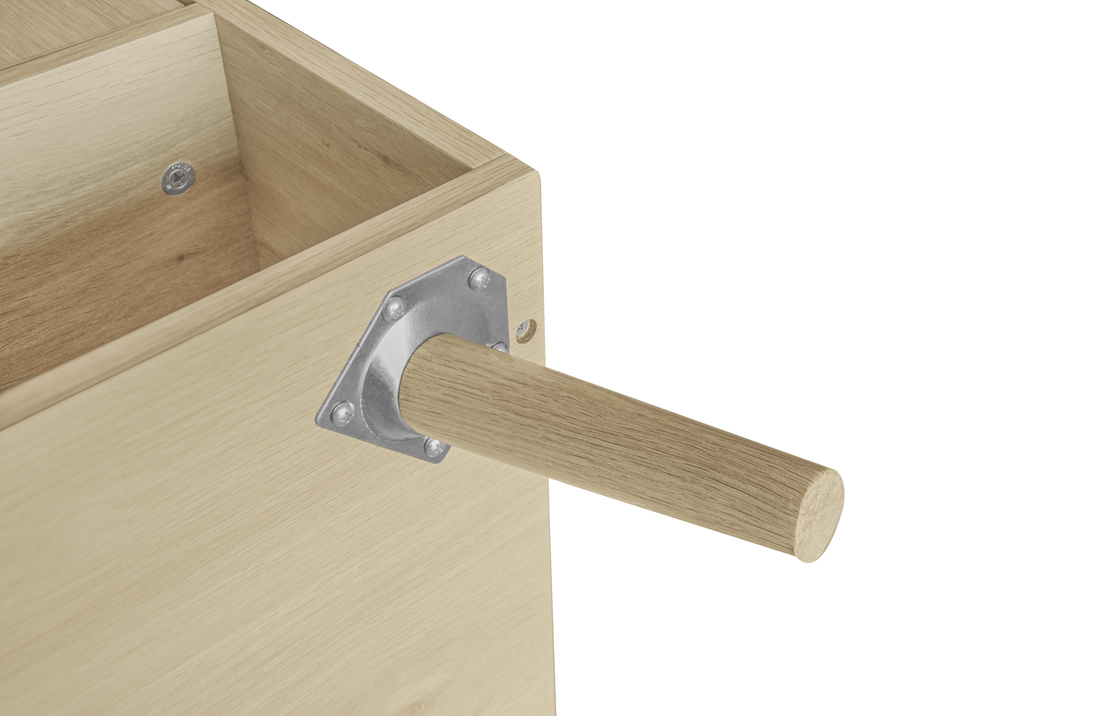 Ein Holzmöbelfuß, der mit einer Metallplatte an einer hellen Holzoberfläche befestigt ist.