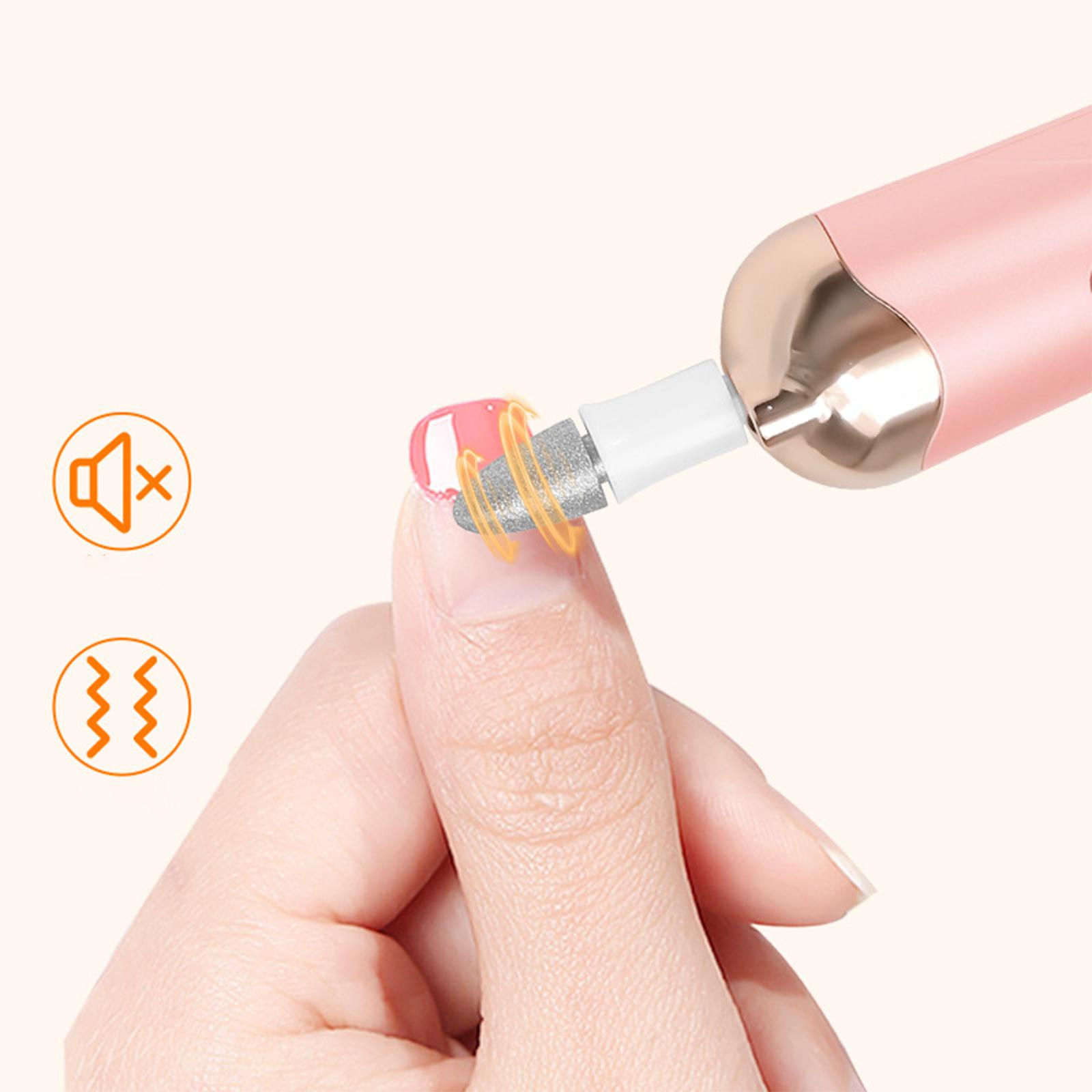 Eine Hand, die mit einem rosa elektrischen Nagel-Nagelschleifer einen Nagel schleift, mit Schall- und Vibrationssymbolen.