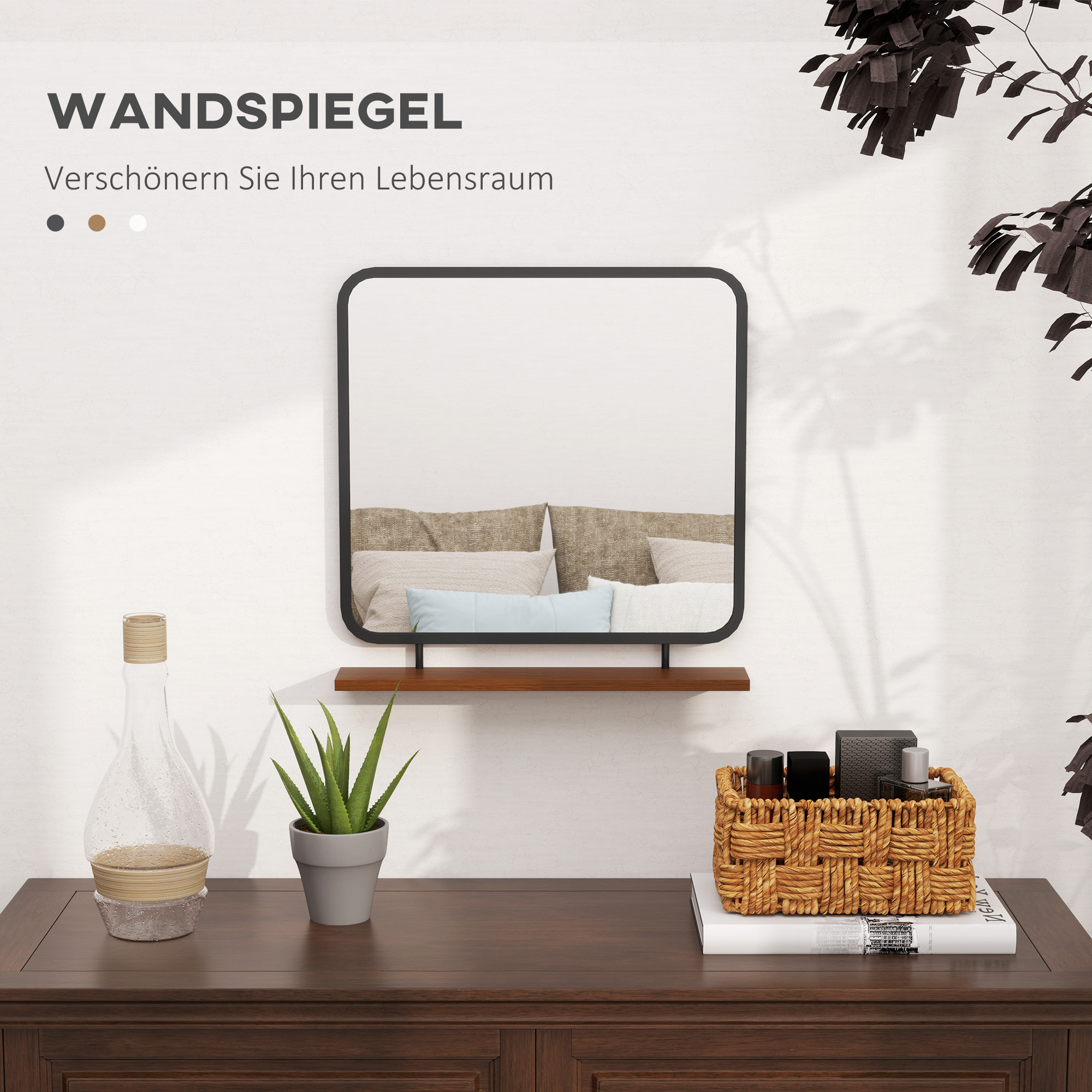 Quadratischer Spiegel mit schwarzem Rahmen, Holzregal und dekorativer Korb auf einem dunklen Holztisch.