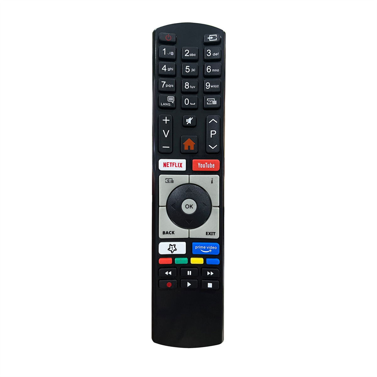 Eine schwarze Fernbedienung mit vielen Knöpfen, darunter Netflix und YouTube. Sie steht vor weißem Hintergrund.