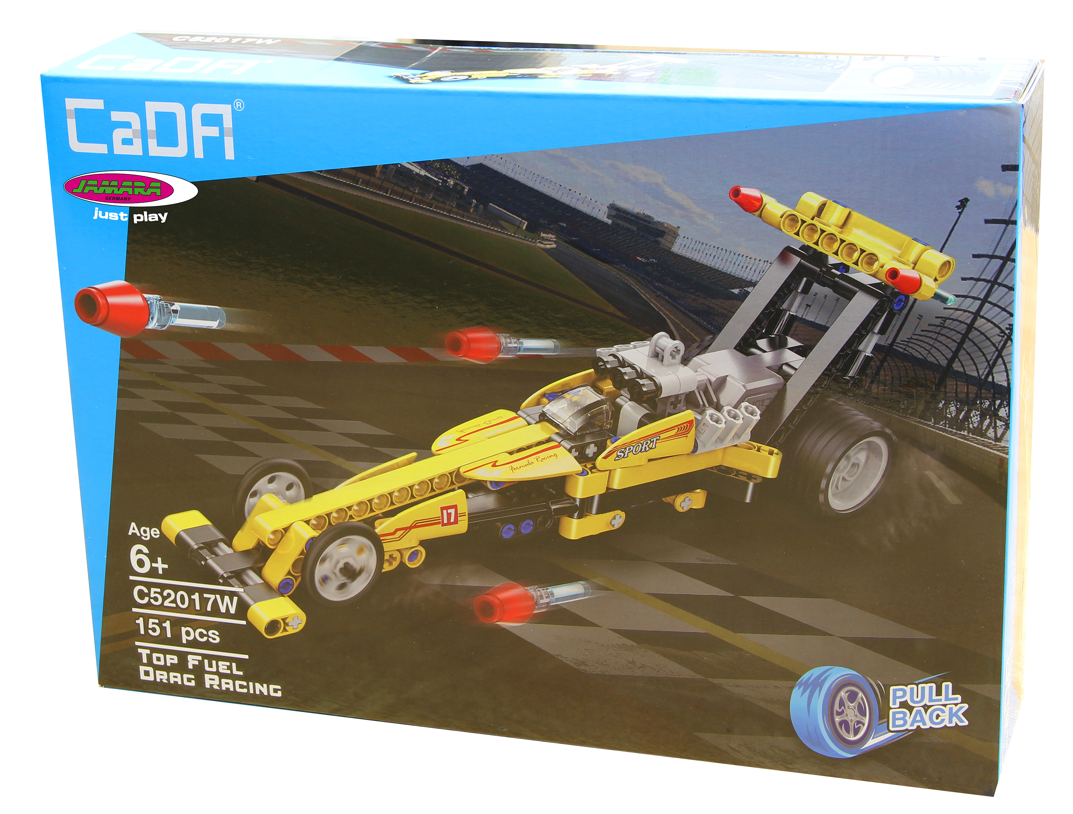 Ein gelbes Spielzeug-Rennauto befindet sich auf einer Schachtel. Auf der Schachtel steht CaDA und ein Bild einer Rennstrecke und eines Rennwagens.
