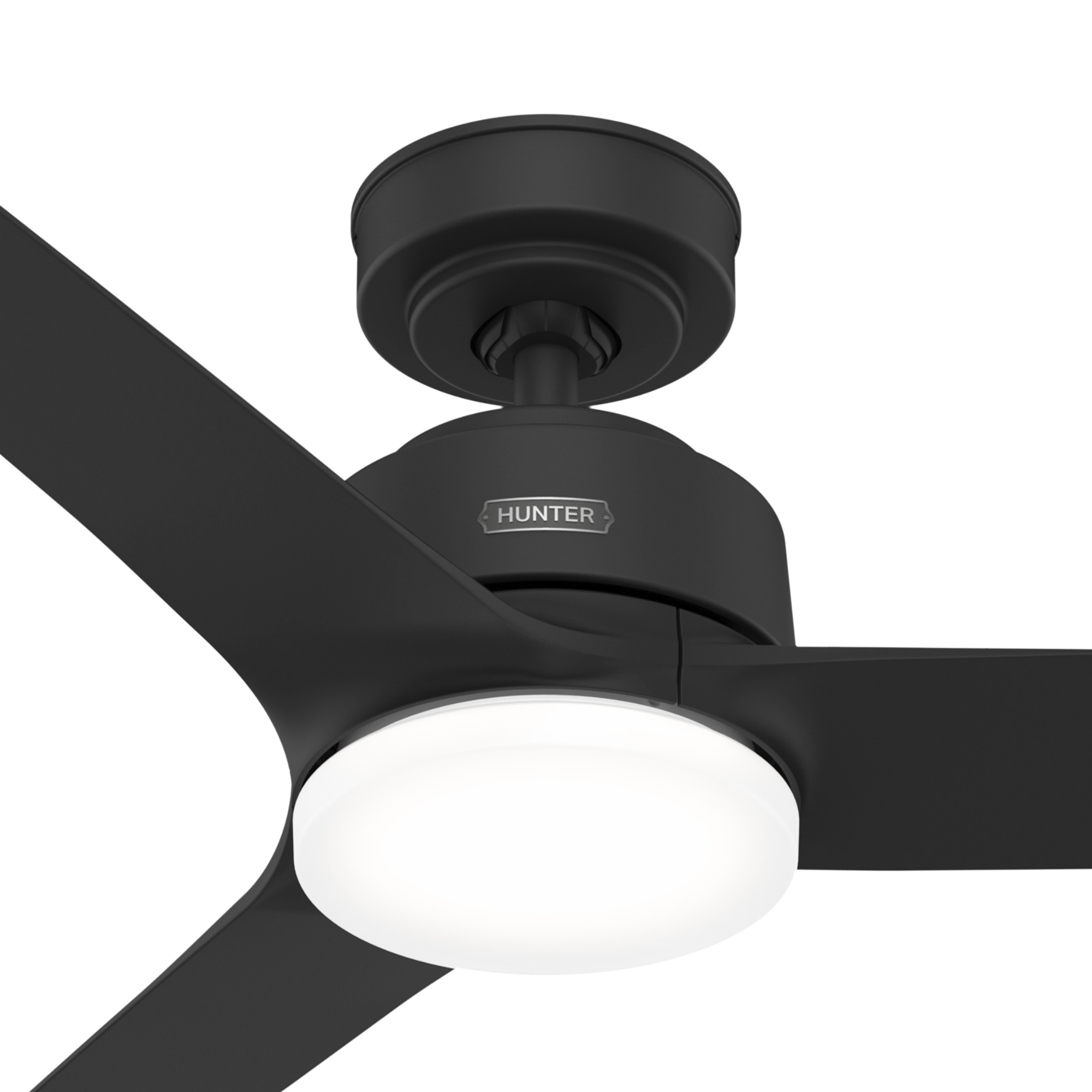 Schwarzer Deckenventilator mit drei Flügeln, LED-Licht und Hunter-Logo.