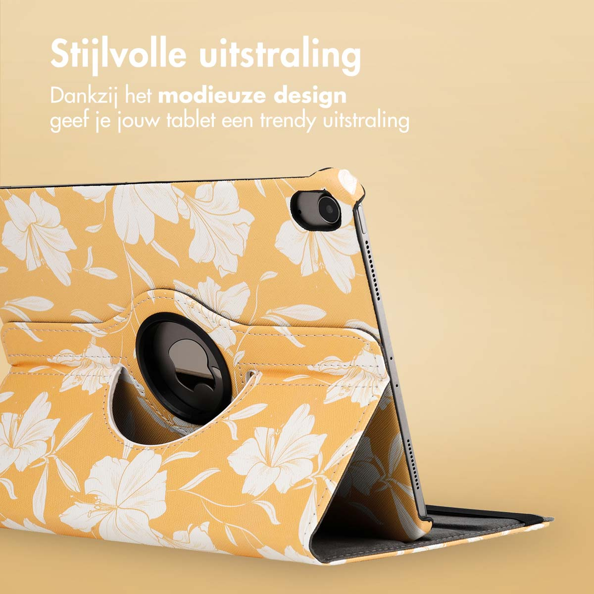 Un étui de tablette avec un motif floral, montrant une tablette, sur fond jaune.