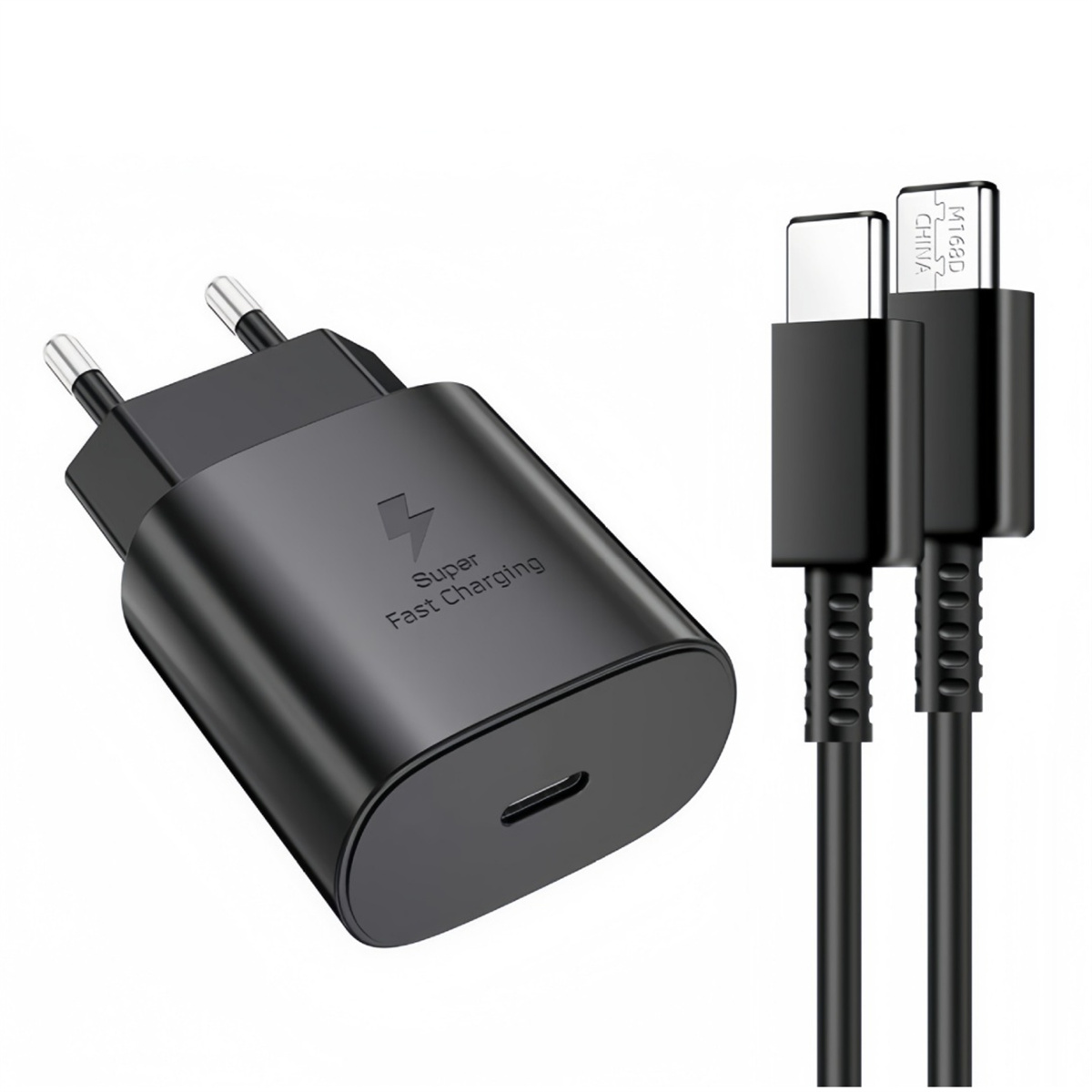 Ein schwarzer Super-Fast-Charging-Adapter und ein USB-C-Kabel, mit weißem Hintergrund.