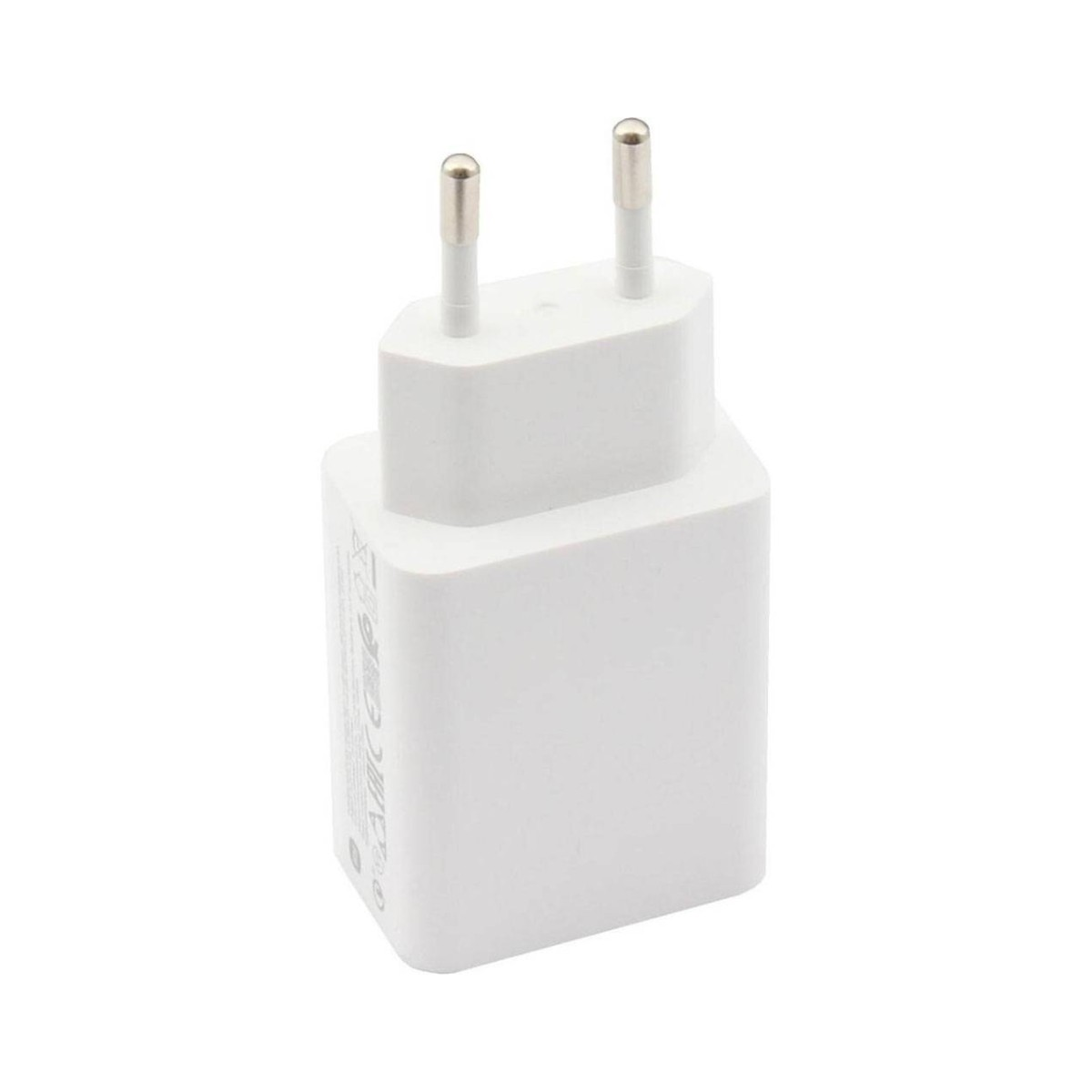 Biały zasilacz z dwoma metalowymi bolcami, na białym tle.