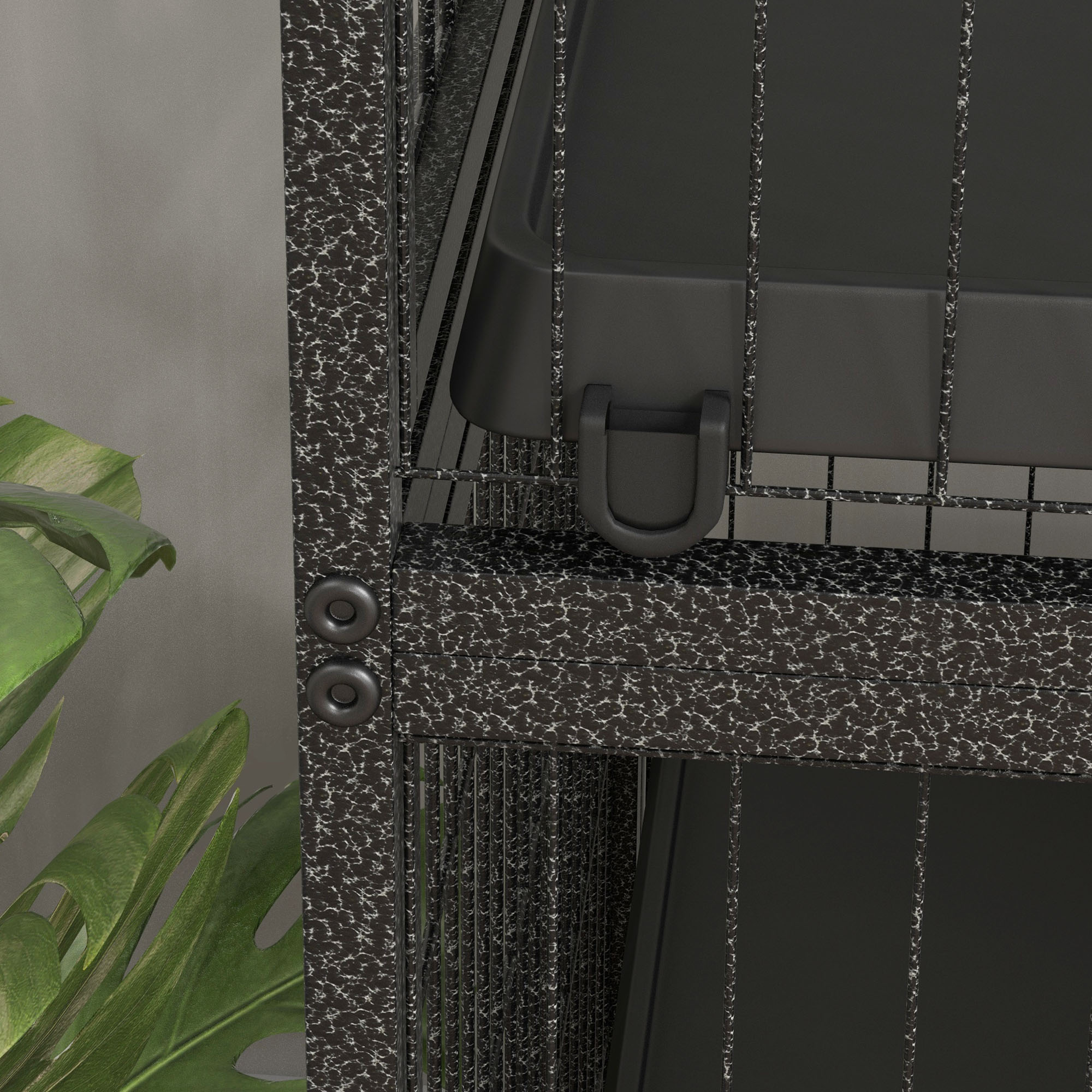 Primer plano de la textura de la jaula, destacando la construcción de metal y los detalles del diseño.